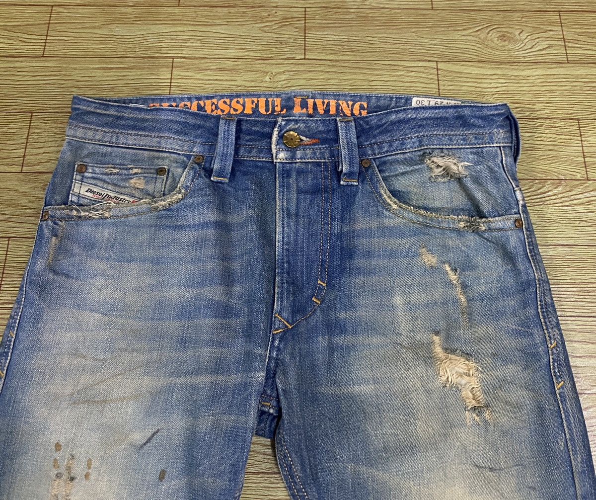 Diesel Rare Design Vintage Diesel Thavar Distressed Jeans 2000s Size US 29 - 3 Thumbnail
