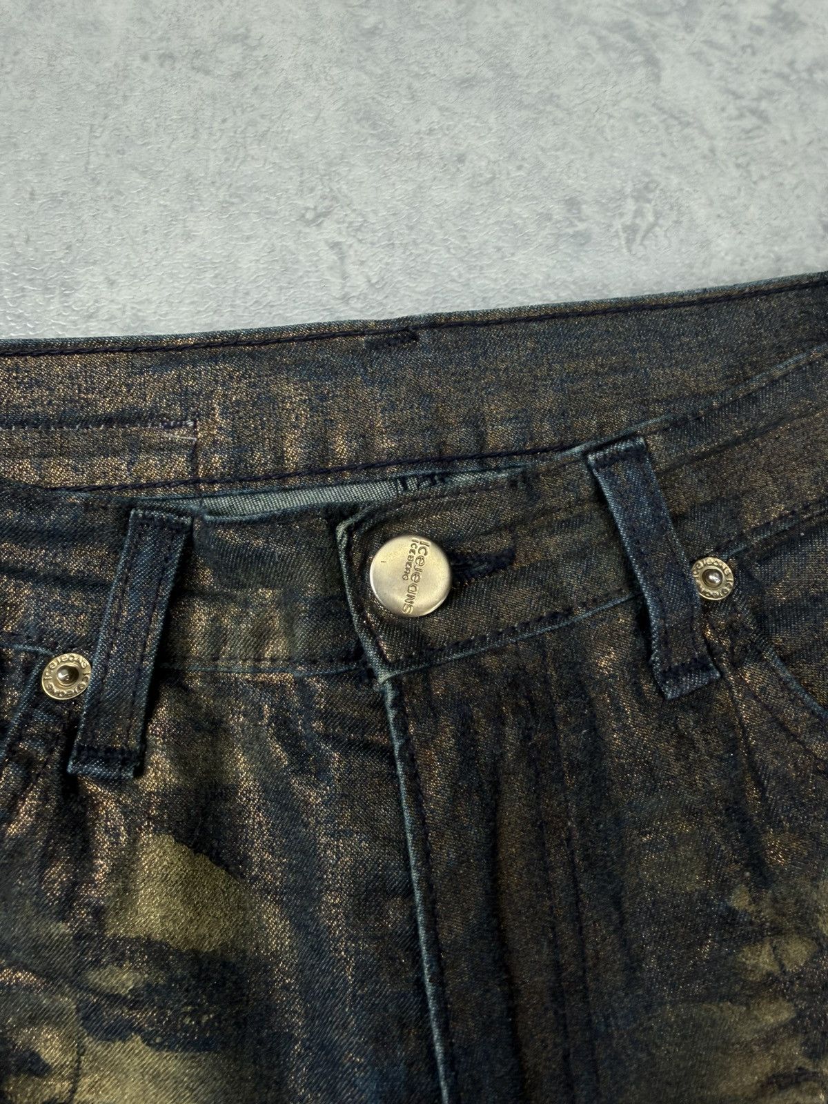 Iceberg Iceberg Icejeans Metallic Coated Denim Jeans Made in Italy Size 28" / US 6 / IT 42 - 6 Thumbnail