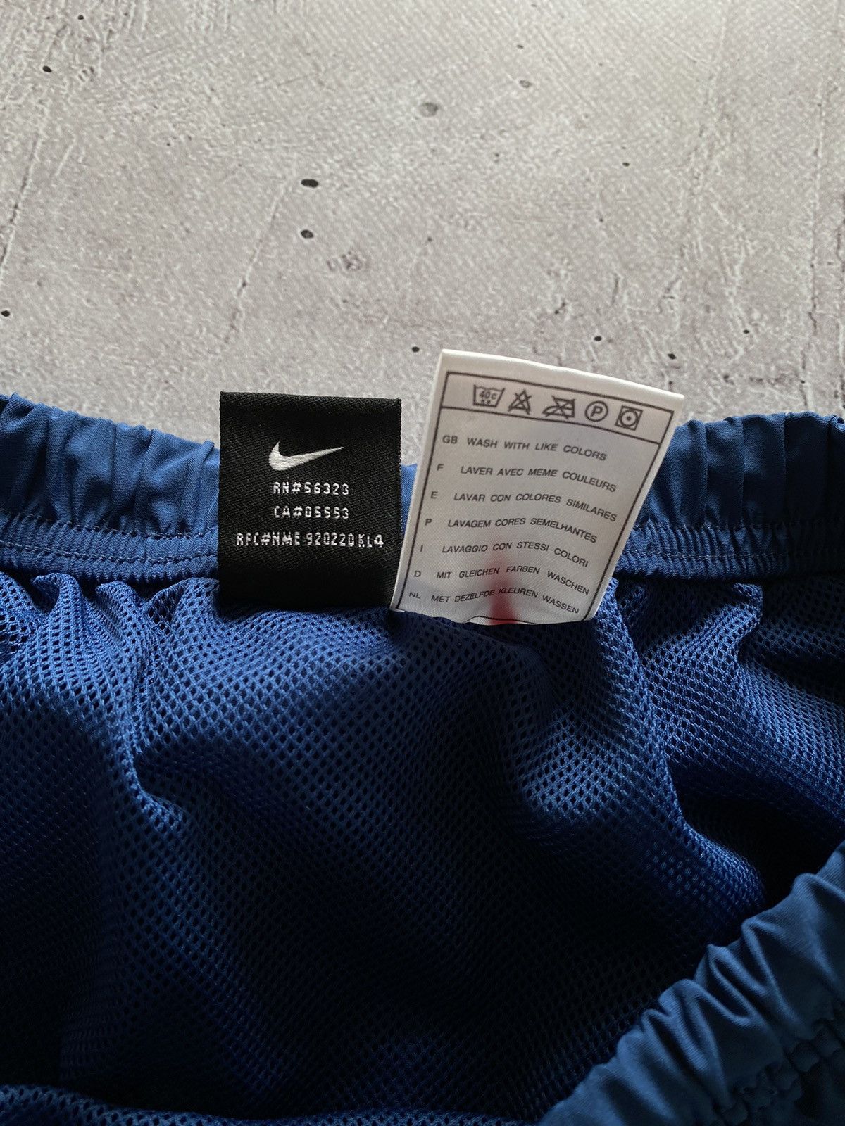 Nike × Vintage 🧨Vintage Nike Mini Logo Shorts Y2K Rare Retro Hype Size US 32 / EU 48 - 4 Thumbnail