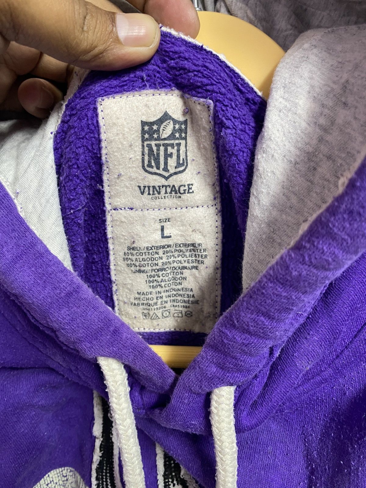 NFL Minnesota Vikings Stitch Applique Logo Pullover Hoodie Size US XL / EU 56 / 4 - 5 Thumbnail