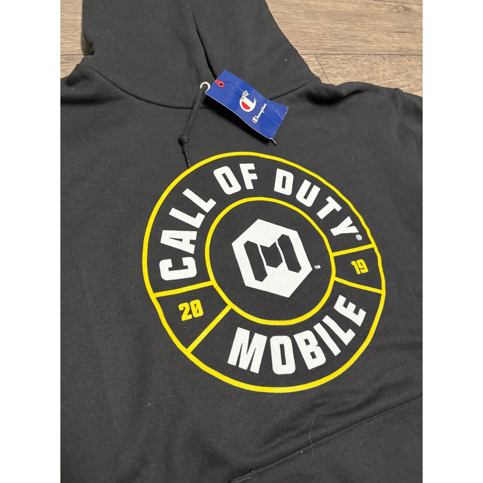 Champion NWT Call of Duty Mobile Champion Black Hoodie Sz M Size US M / EU 48-50 / 2 - 4 Thumbnail