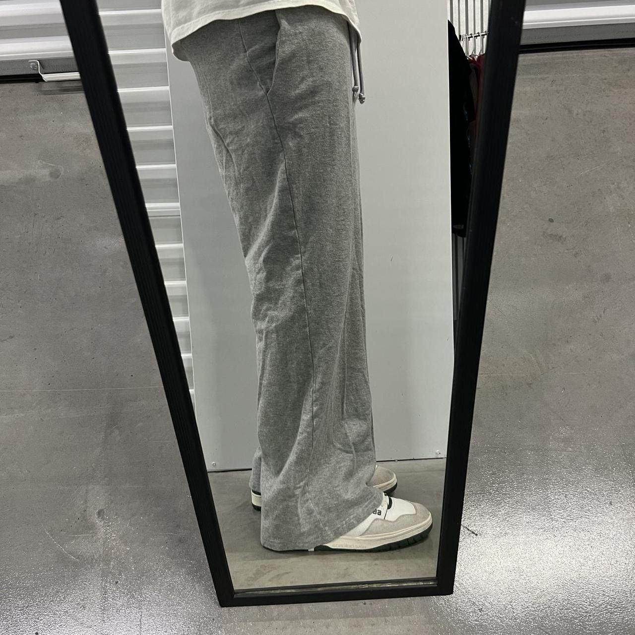 Designer Crazy Vintage Y2K/2000s Super baggy Grey Sweatpants! Size 28" / US 6 / IT 42 - 1 Thumbnail
