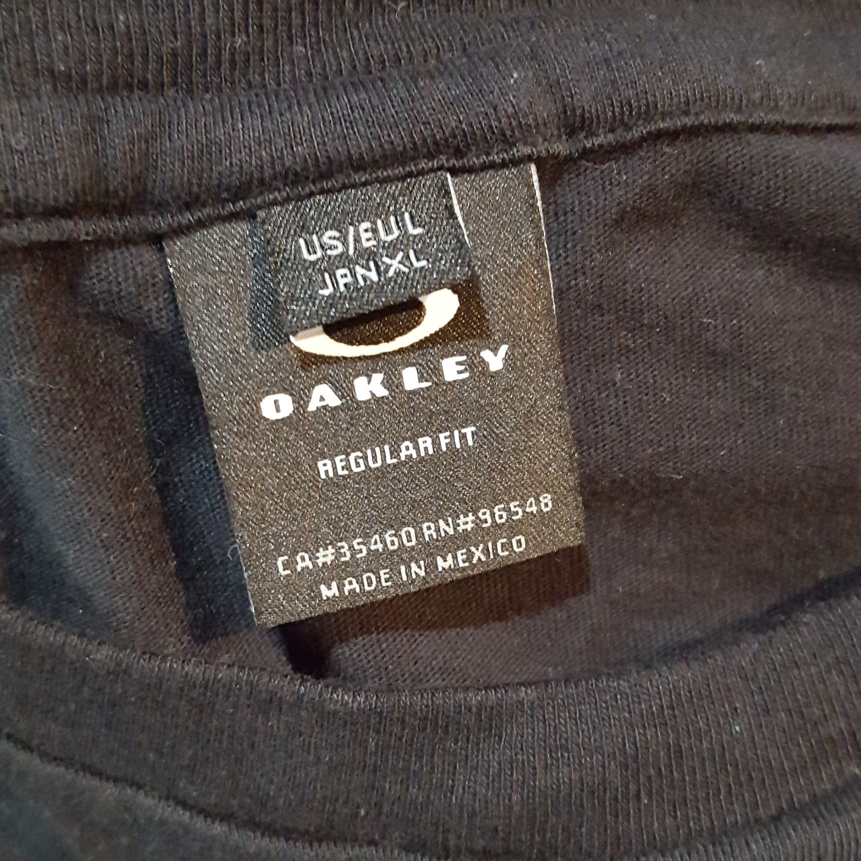 Oakley VINTAGE Oakley Black Outdoor Athletic Hiking T-Shirt Large 90s Y2K Mens Size US L / EU 52-54 / 3 - 6 Thumbnail