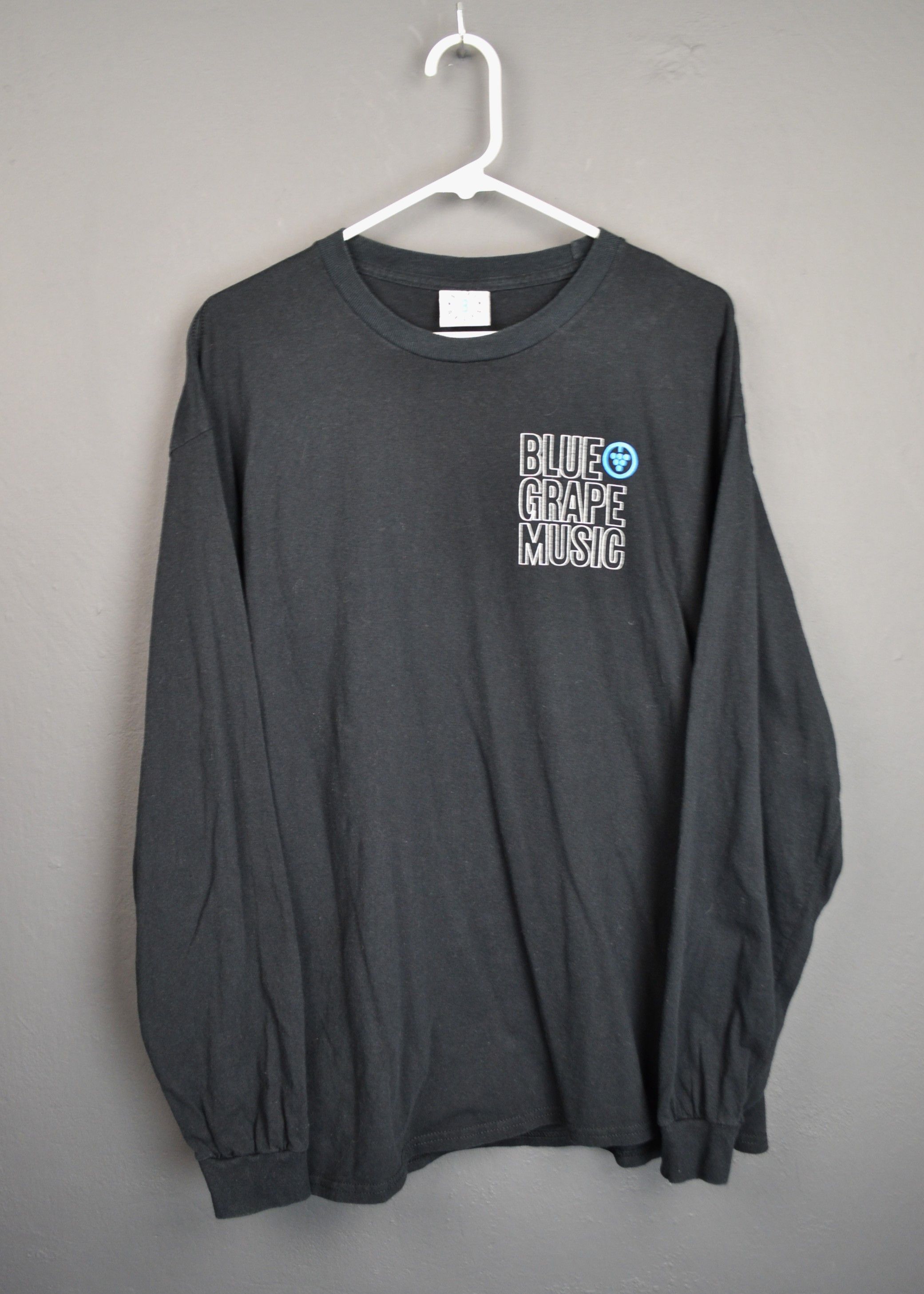 Vintage Blue Grape Merch Music XL Promo Longlseeve T-shirt Size US XL / EU 56 / 4 - 1 Thumbnail