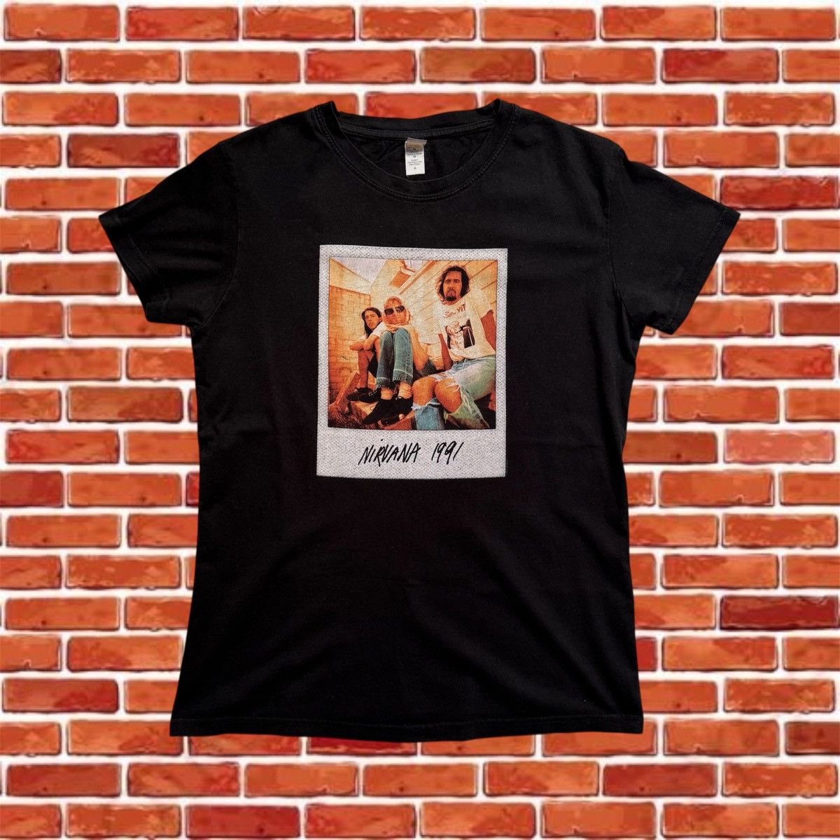 Nirvana Vintage Nirvana 1991 Polaroid Tee Size L / US 10 / IT 46 - 1 Thumbnail