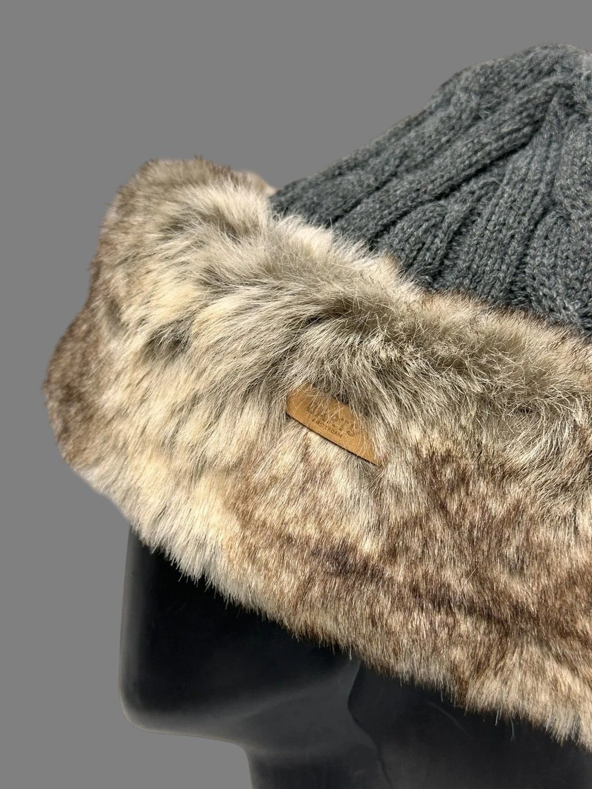 If Six Was Nine Vintage Barts Gray Knit Hat with Fur Trim Y2K One Size Size ONE SIZE - 4 Thumbnail