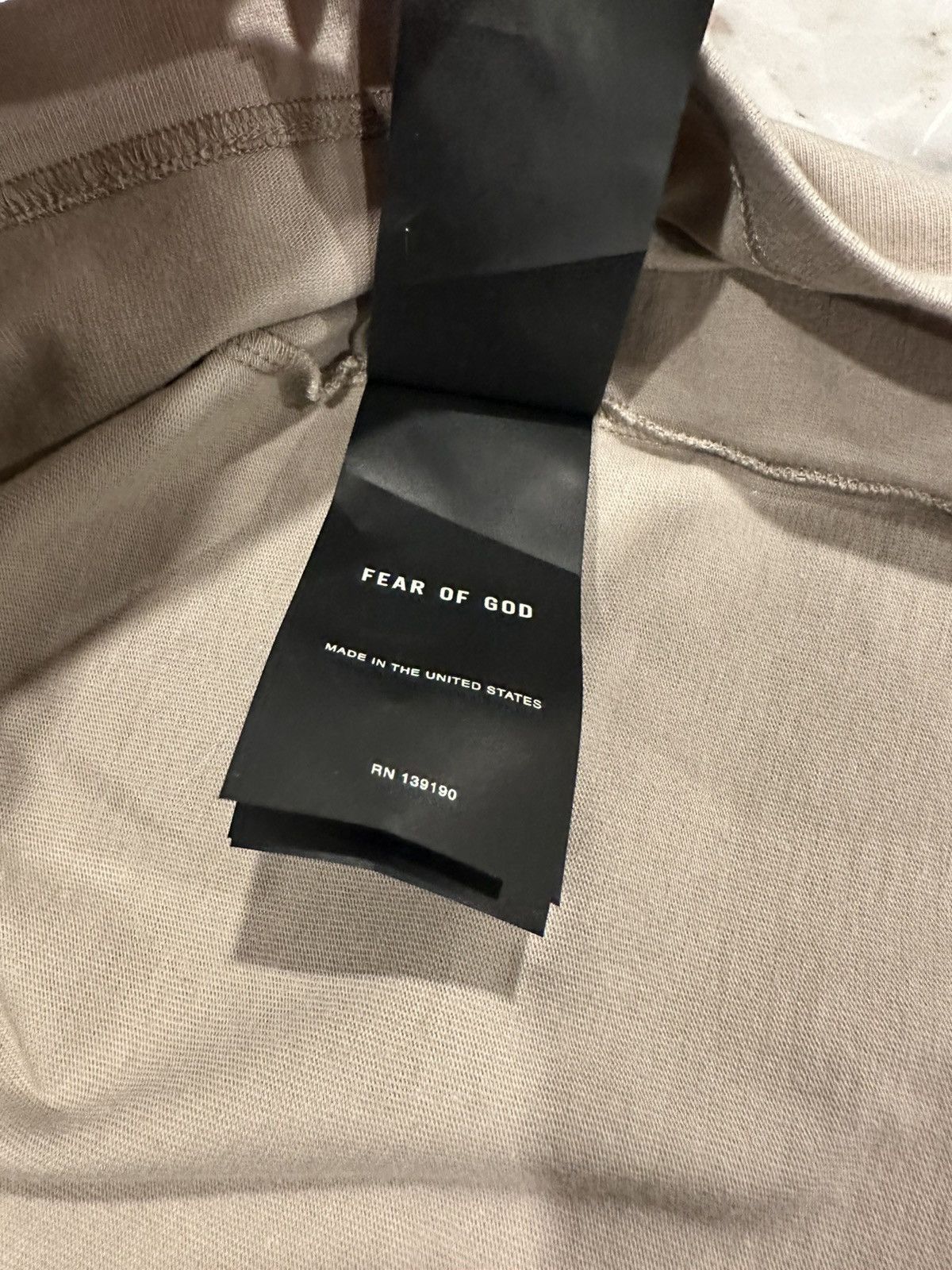 Fear of God FEAR OF GOD Beige Flocked T-Shirt Small Size US S / EU 44-46 / 1 - 7 Thumbnail
