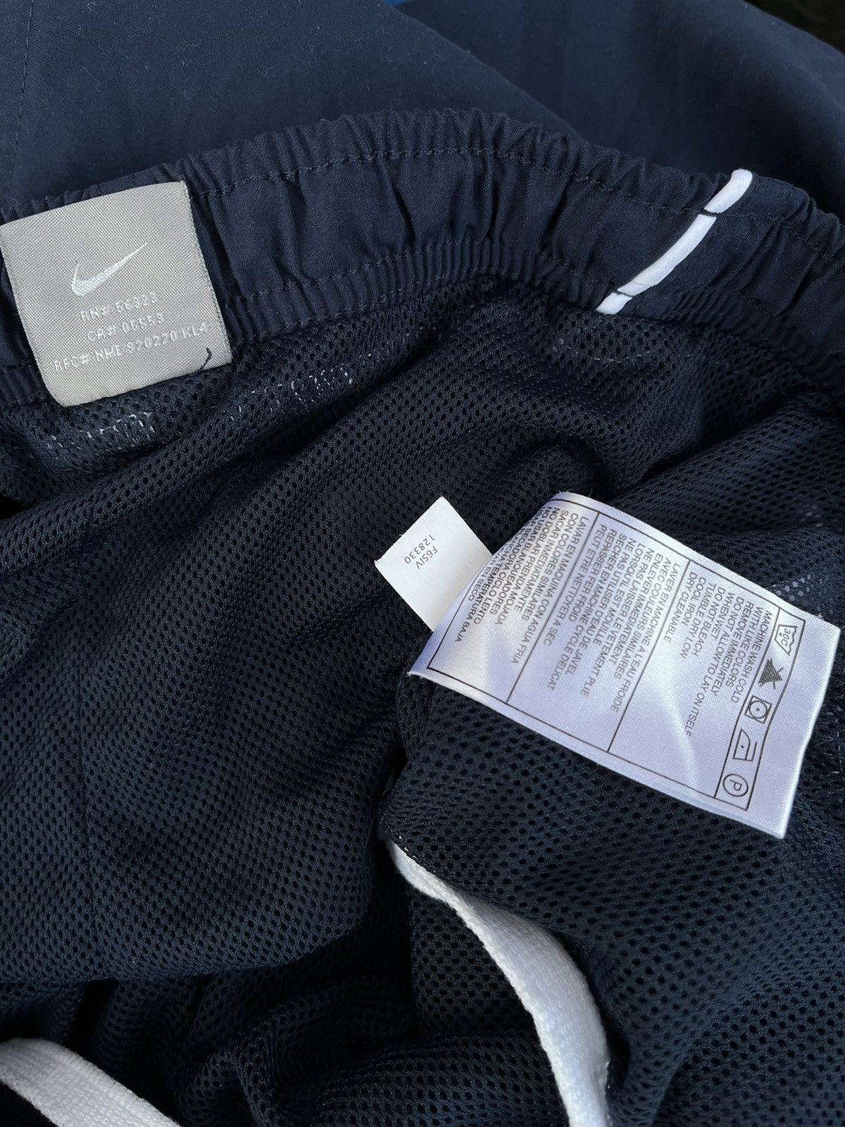 Nike Nike Vintage Track Baggy Y2K Nylon Parachute Joggers Pants Size US 34 / EU 50 - 8 Thumbnail