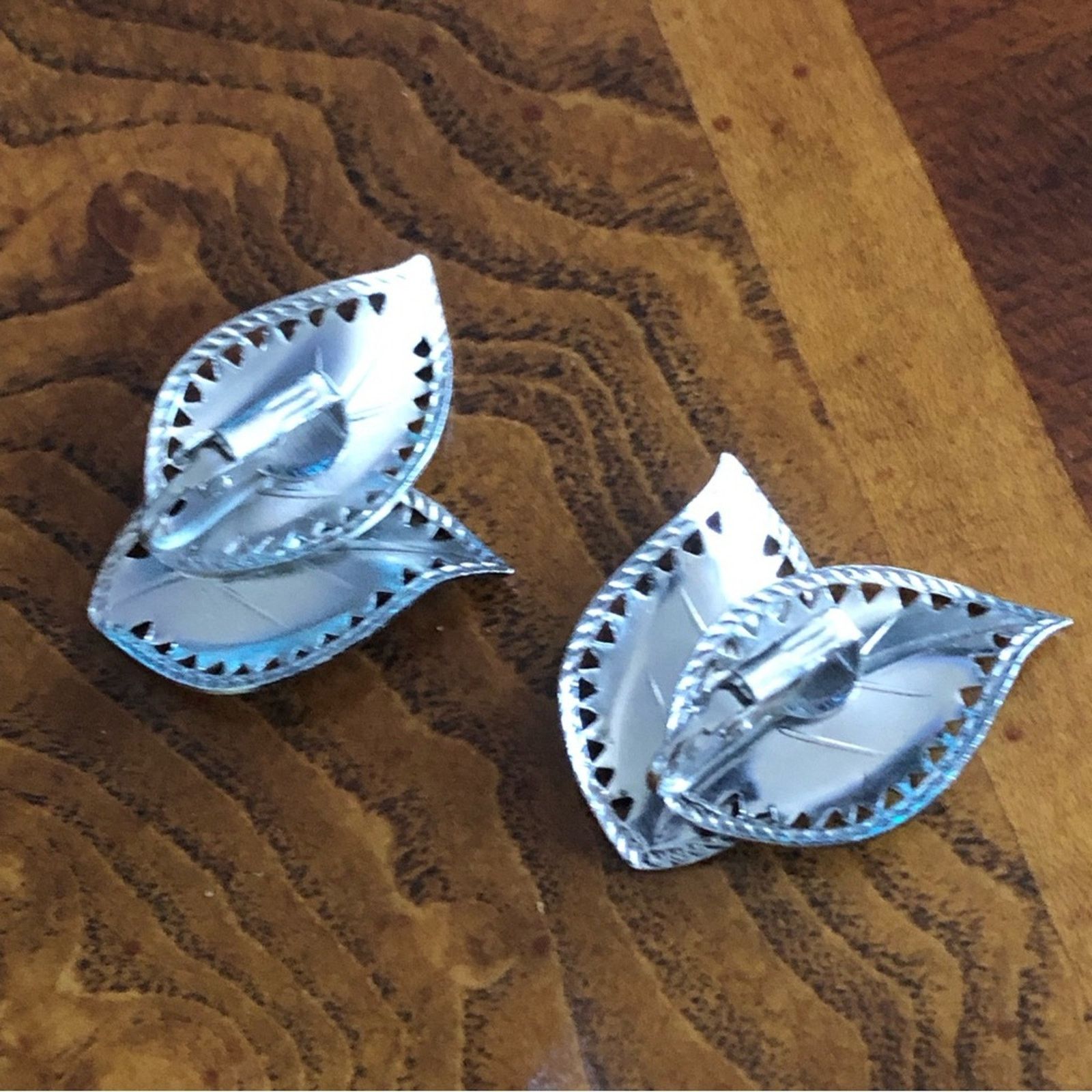 Vintage Vintage 80s silver leaves filigree clip on earrings Size ONE SIZE - 3 Thumbnail