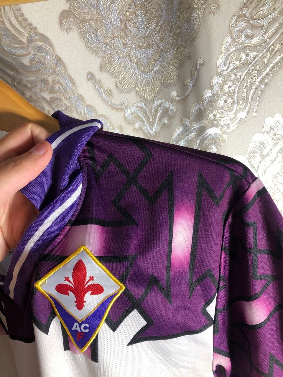 Vintage VERY RARE LOTTO FIORENTINA ITALY RETRO SOCCER JERSEY 90s Y2K Size US L / EU 52-54 / 3 - 5 Thumbnail