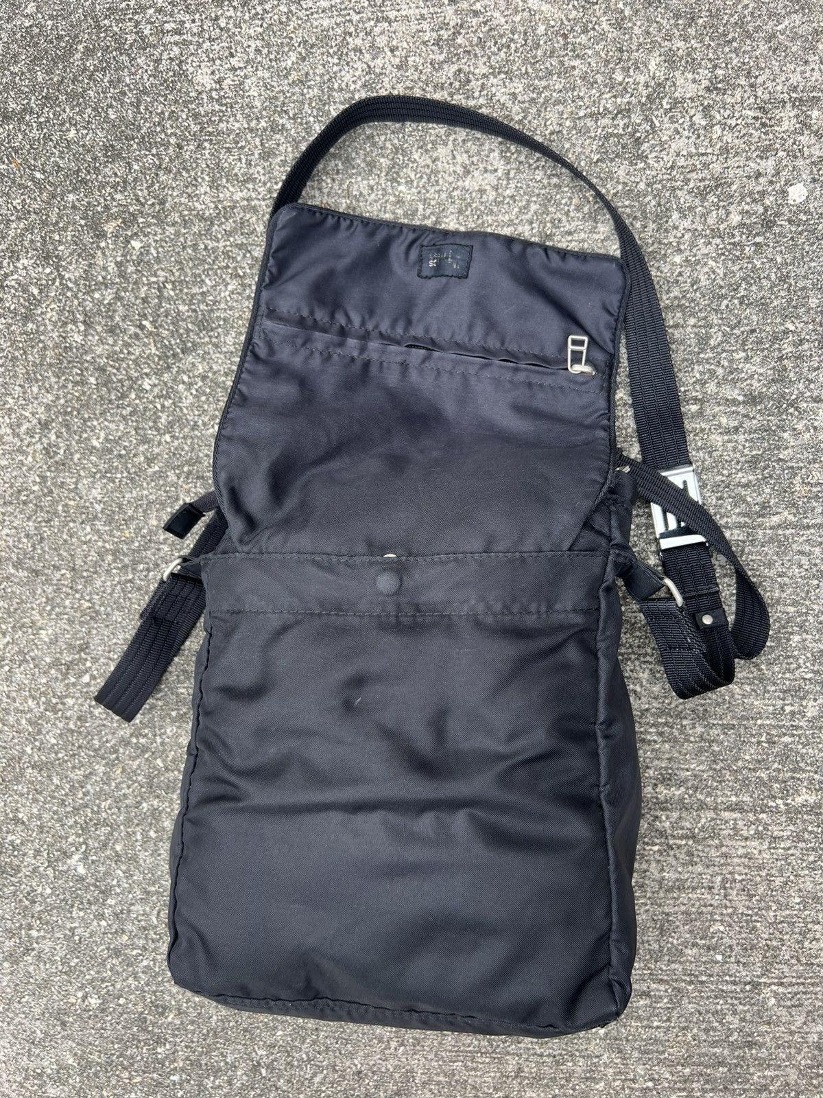 Yohji Yamamoto Vintage Yohji Yamamoto Y’saccs Black Sling Bag Size ONE SIZE - 13 Thumbnail