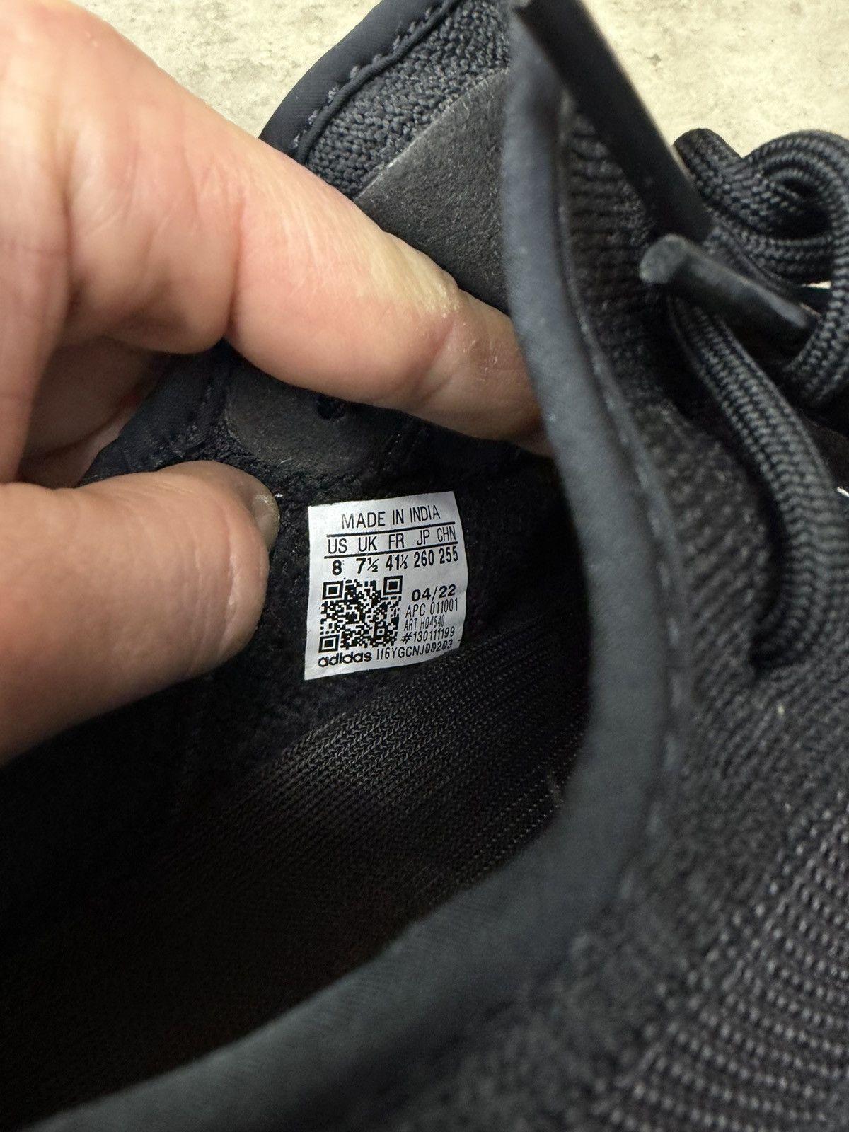 Adidas Adidas Yeezy Boost 350 V2 Onyx Size Us 8 Size US 8 / EU 41 - 11 Thumbnail