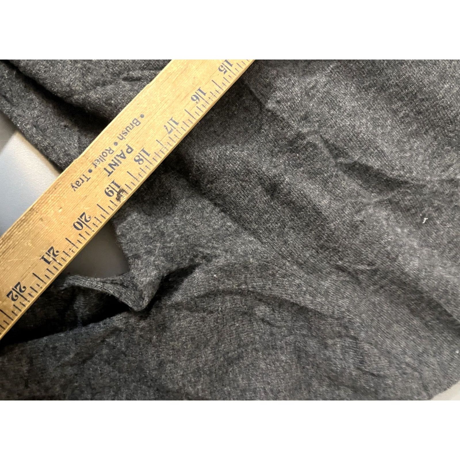 H&M H&M Logg Mens Regular Fit Wool-Blend Sweater Dark Gray L V-Neck Pullover Wool Size L Mens Size US L / EU 52-54 / 3 - 6 Thumbnail