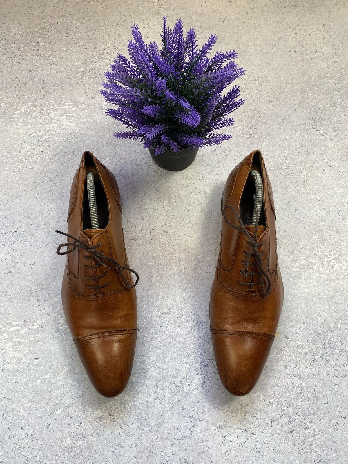 Russell & Bromley Russel and Bromley Men’s Brown Leather Brouge Size 9.5 Size US 9.5 / EU 42-43 - 3 Thumbnail