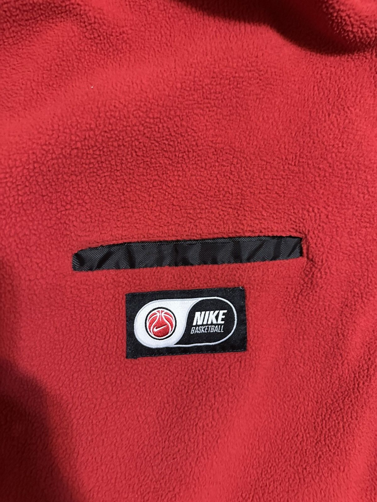 Nike Vintage Nike basketball reversible jacket 00s size Xl Size US XL / EU 56 / 4 - 11 Thumbnail