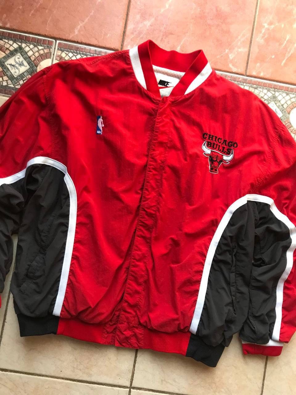 Chicago Bulls × NBA × Nike Vintage Chicago Bulls 90s Nike NBA Warm 