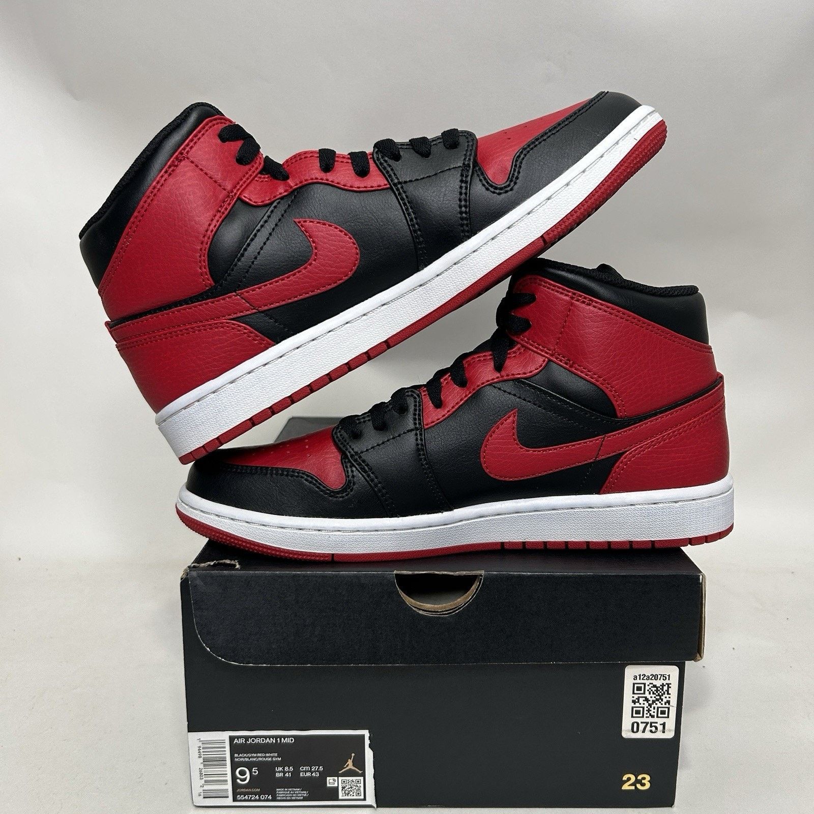 Nike Nike Shoes Air Jordan 1 Mid Retro “Banned/Bred” 554724-074 Size US 9.5 / EU 42-43 - 3 Thumbnail
