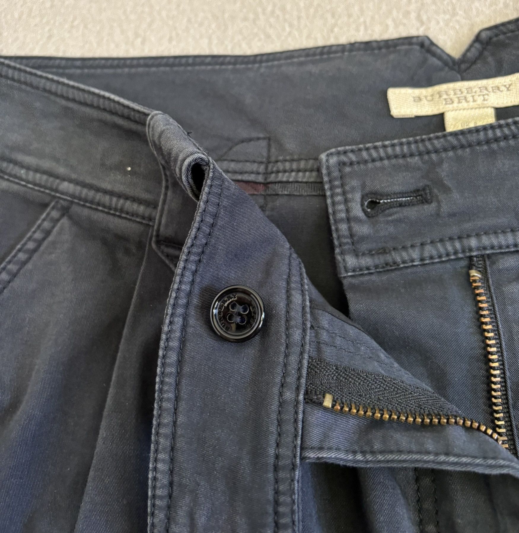 Burberry Burberry Navy shorts size 8 Size 27" / US 4 / IT 40 - 16 Thumbnail
