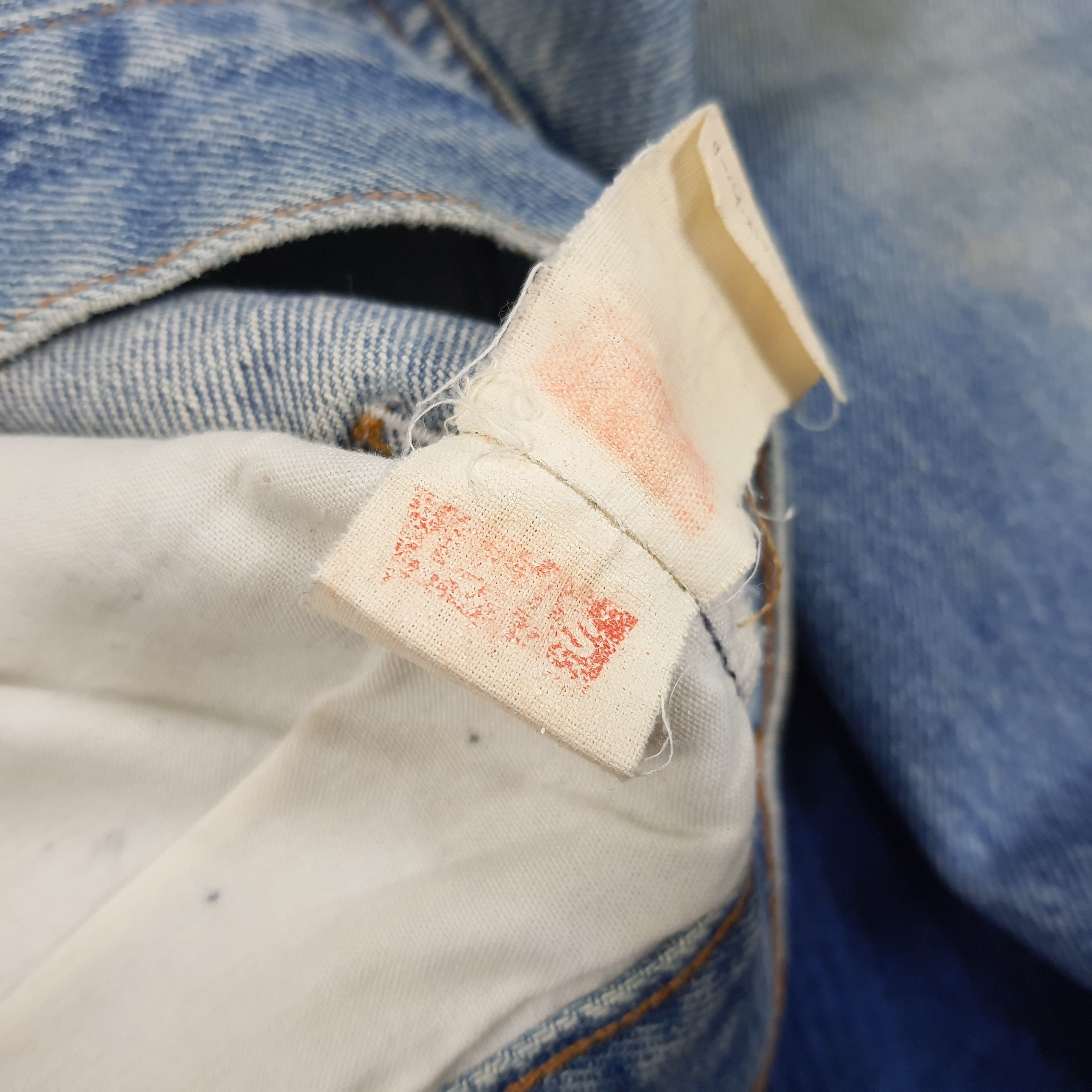 Levi's × Levi's Vintage Clothing × Vintage Vintage Levi's Straight Cut Distressed Denim Jeans Size US 29 - 10 Thumbnail