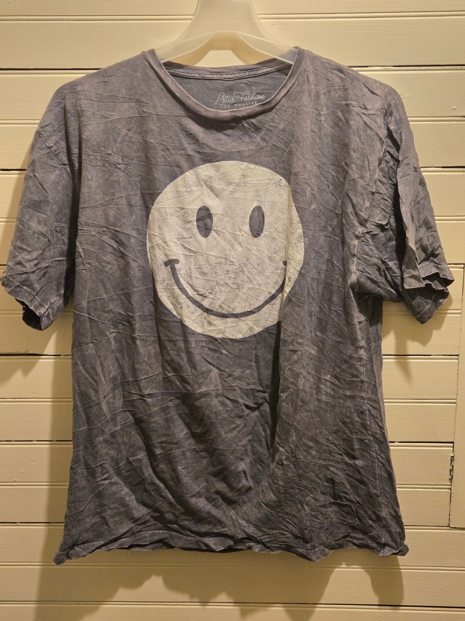 Other Lotus Fashion T-Shirt Mens XL Acid Wash Gray Smiley Face Size US XL / EU 56 / 4 - 1 Thumbnail