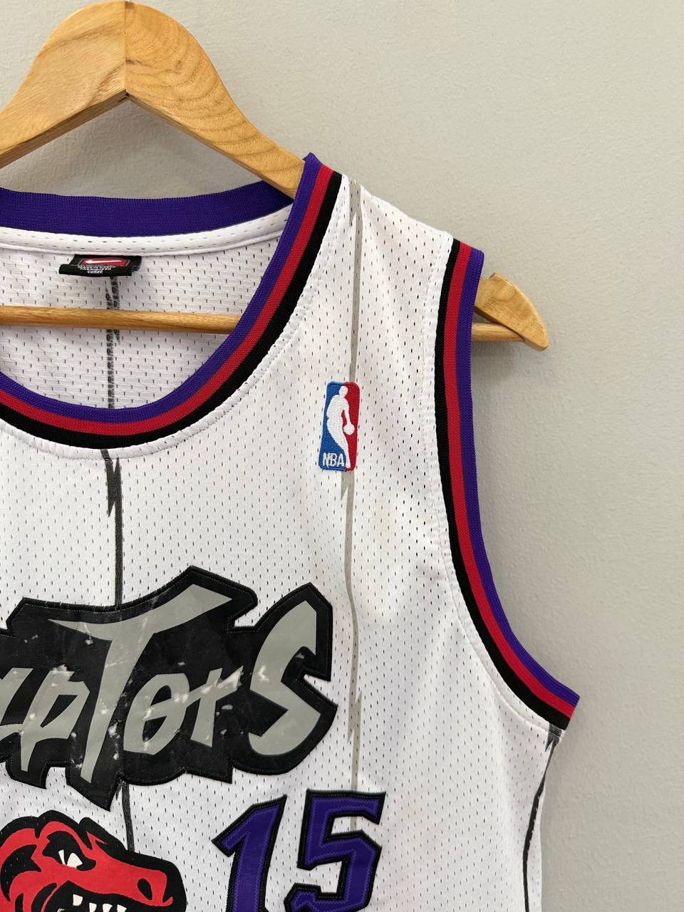 Nike Nike Raptors Vince Carter vintage Jersey #15 white Size US M / EU 48-50 / 2 - 2 Thumbnail