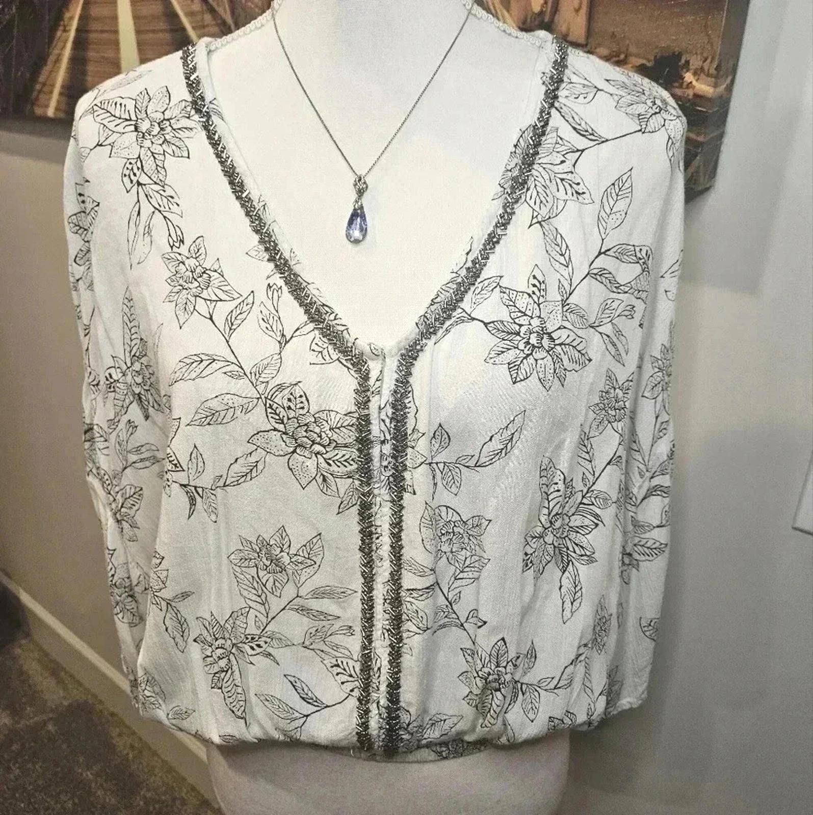 Designer Amuse Society Tropical Print Flowing Kimono Beaded Top #180 Size M / US 6-8 / IT 42-44 - 2 Thumbnail