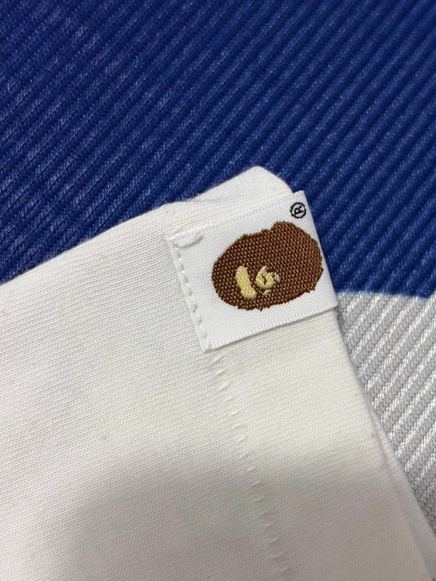 Bape BAPE Ape Head Short Sleeve Tee Size US XXL / EU 58 / 5 - 3 Thumbnail