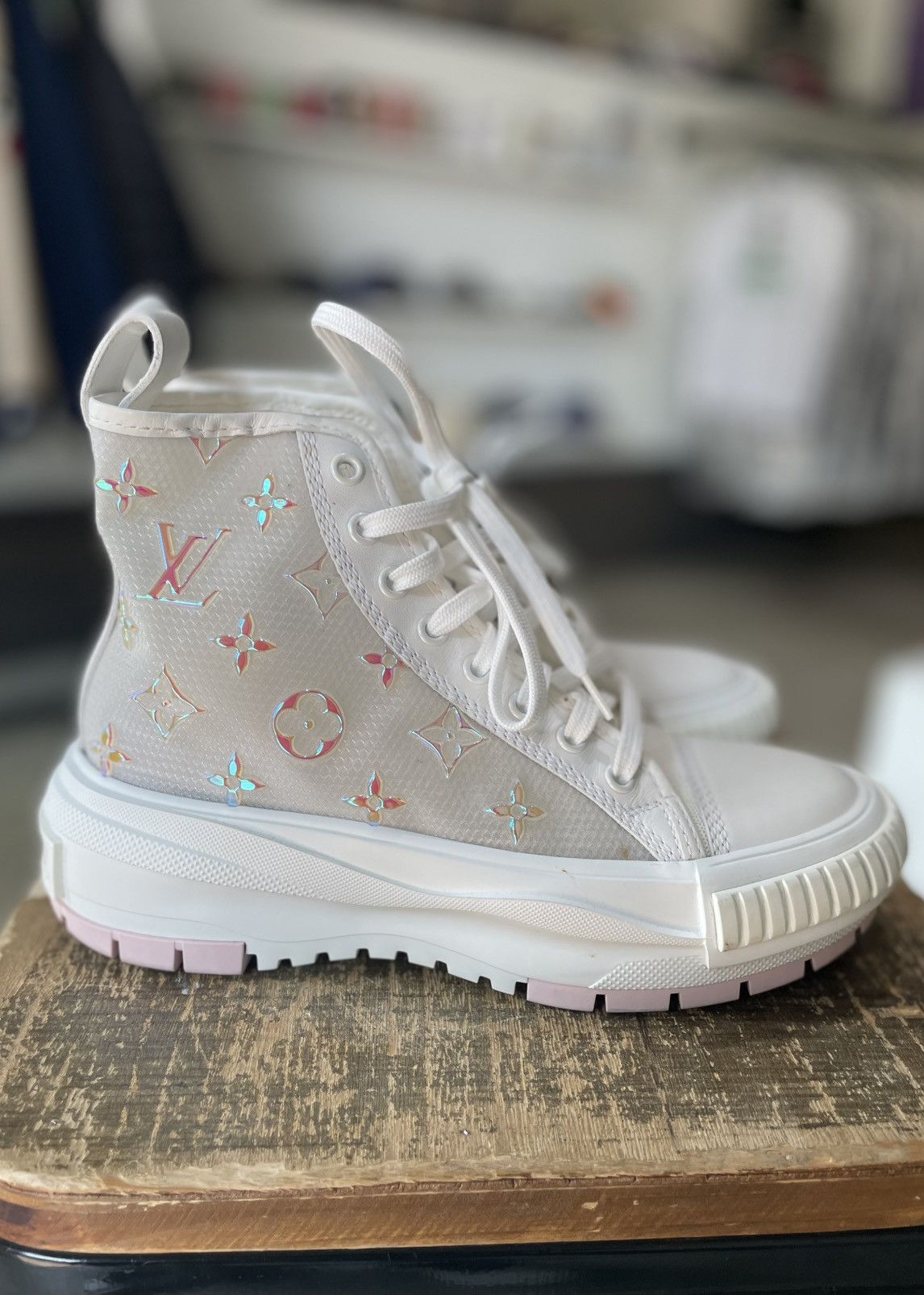 Louis Vuitton LOUIS VUITTON Iridescent Technical Mesh Monogram Size US 5 / EU 37 - 4 Thumbnail