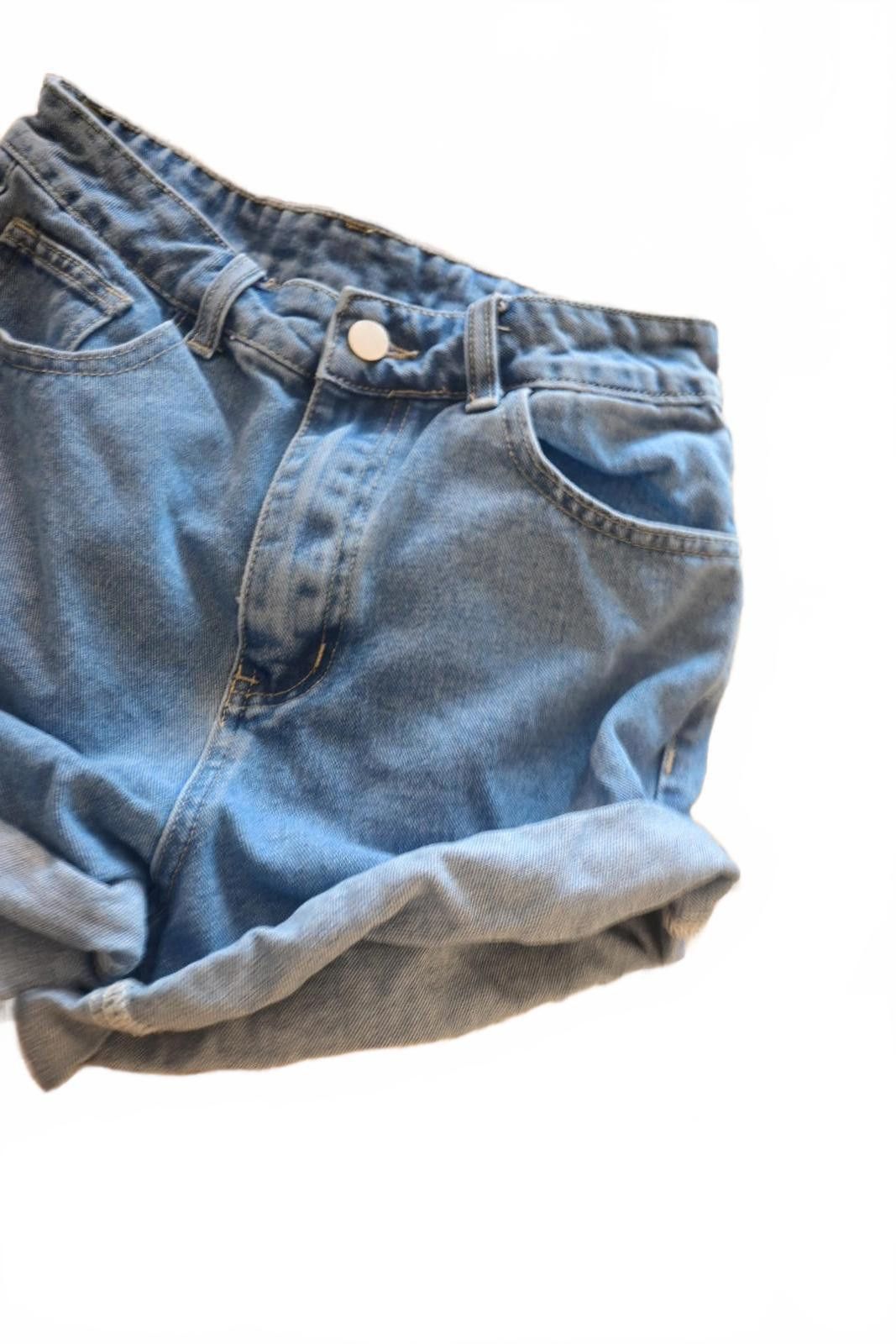 Shein SHEIN Classic Light Blue Denim Shorts with Rolled Hem Medium Size US 32 / EU 48 - 2 Thumbnail