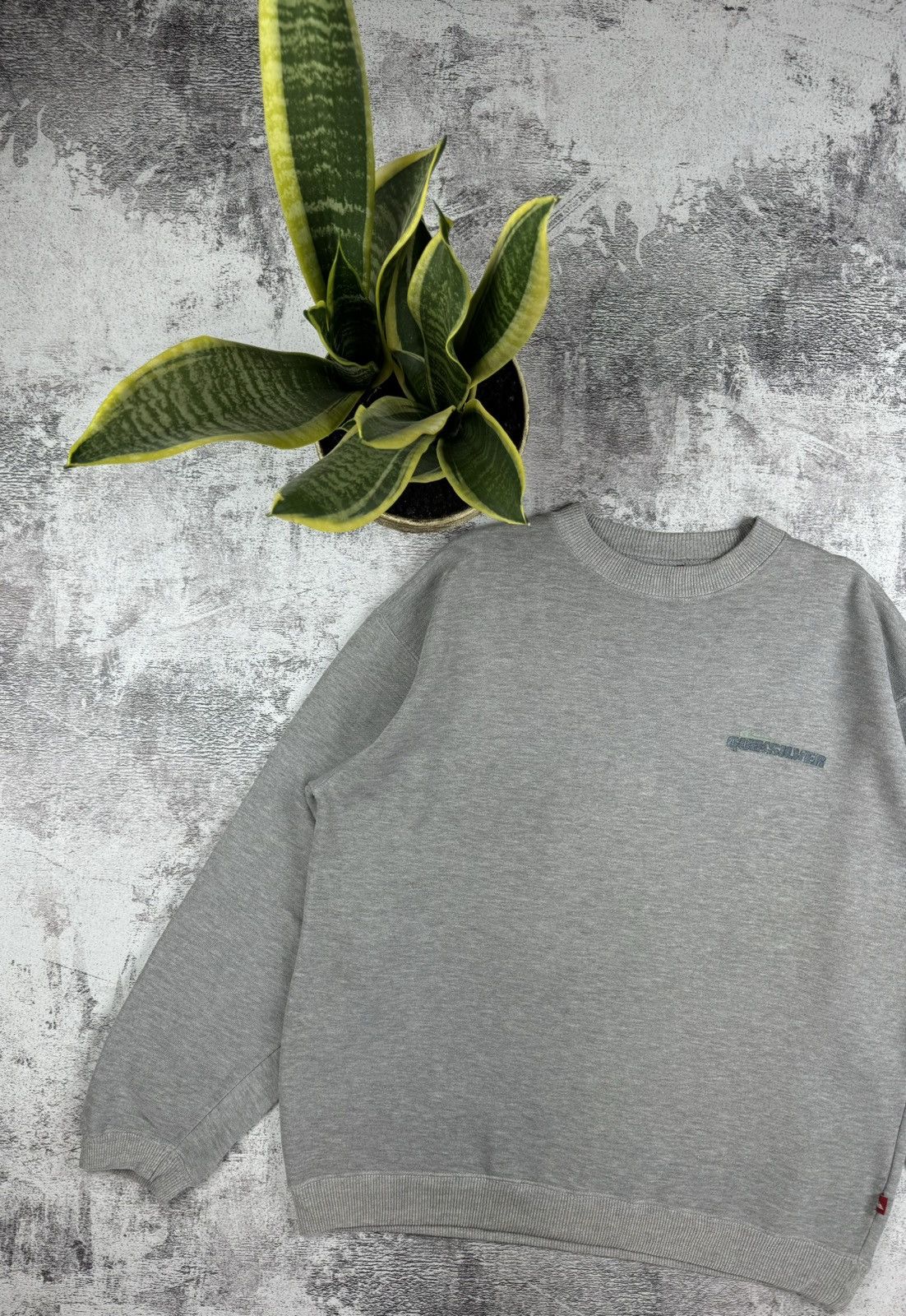 Quiksilver Quicksilver Vintage 90S-00S Big Logo Basic Gray Sweatshirt Size US M / EU 48-50 / 2 - 9 Thumbnail