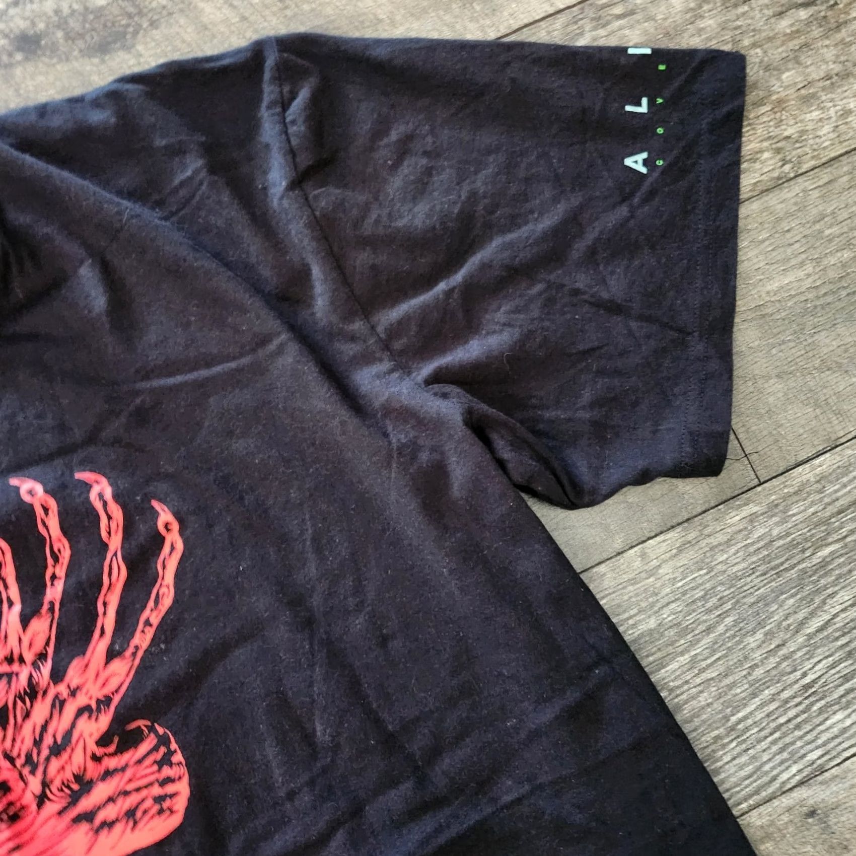 Vintage Rare Alien Face Hugger Xenomorph T-Shirt Tee Mens 2XL Black Covenant Official Size US XXL / EU 58 / 5 - 3 Thumbnail