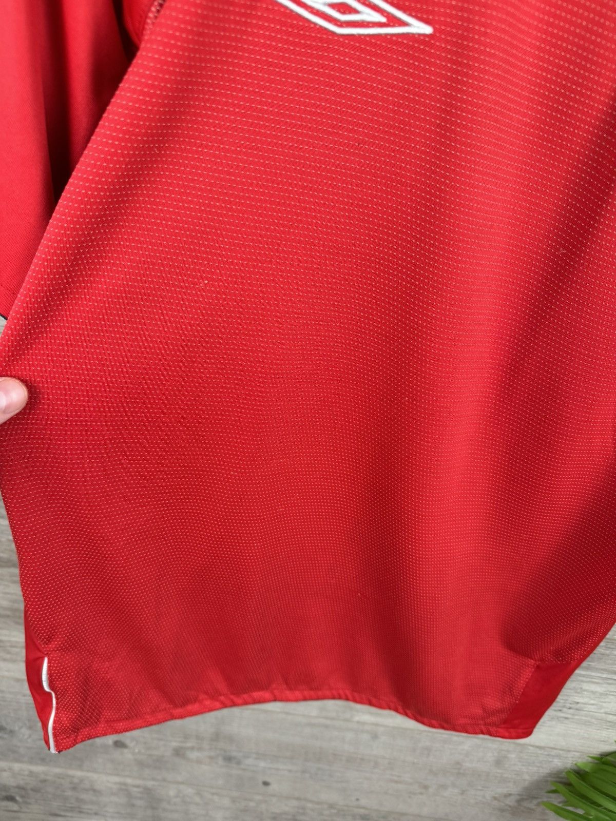 Umbro × Vintage Umbro soccer jersey vintage 2004 - 2006 size M Size US M / EU 48-50 / 2 - 6 Thumbnail