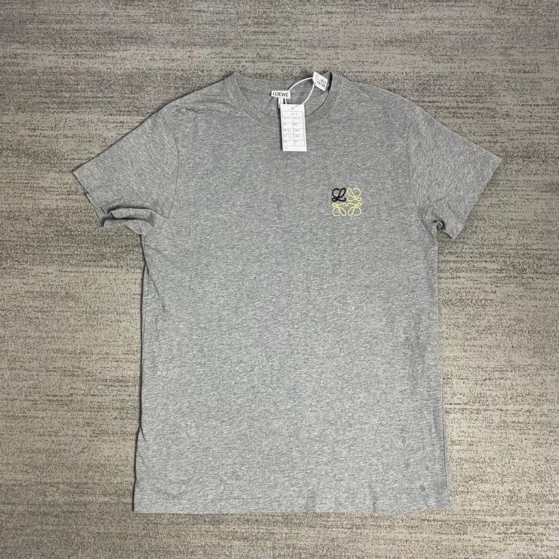 Loewe LOEWE Gray embroidered patchwork logo short sleeves Size S / US 4 / IT 40 - 1 Thumbnail