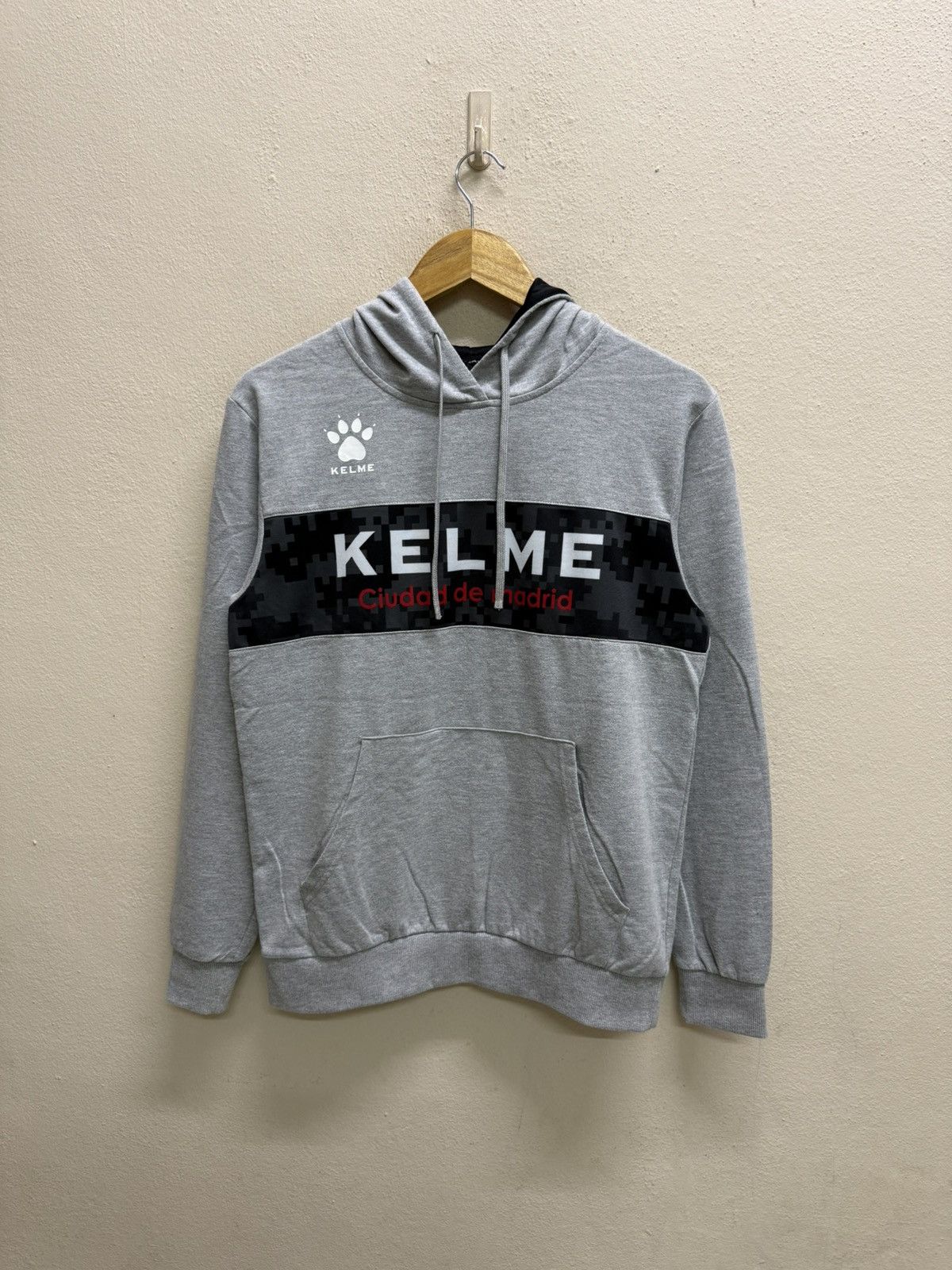 Japanese Brand Kelme Biglogo Pullover Sweater Hoodie Size US S / EU 44-46 / 1 - 16 Thumbnail