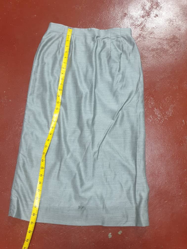 Givenchy Vintage Givenchy grey Colour luxury Skirt Size 28" / US 6 / IT 42 - 9 Thumbnail
