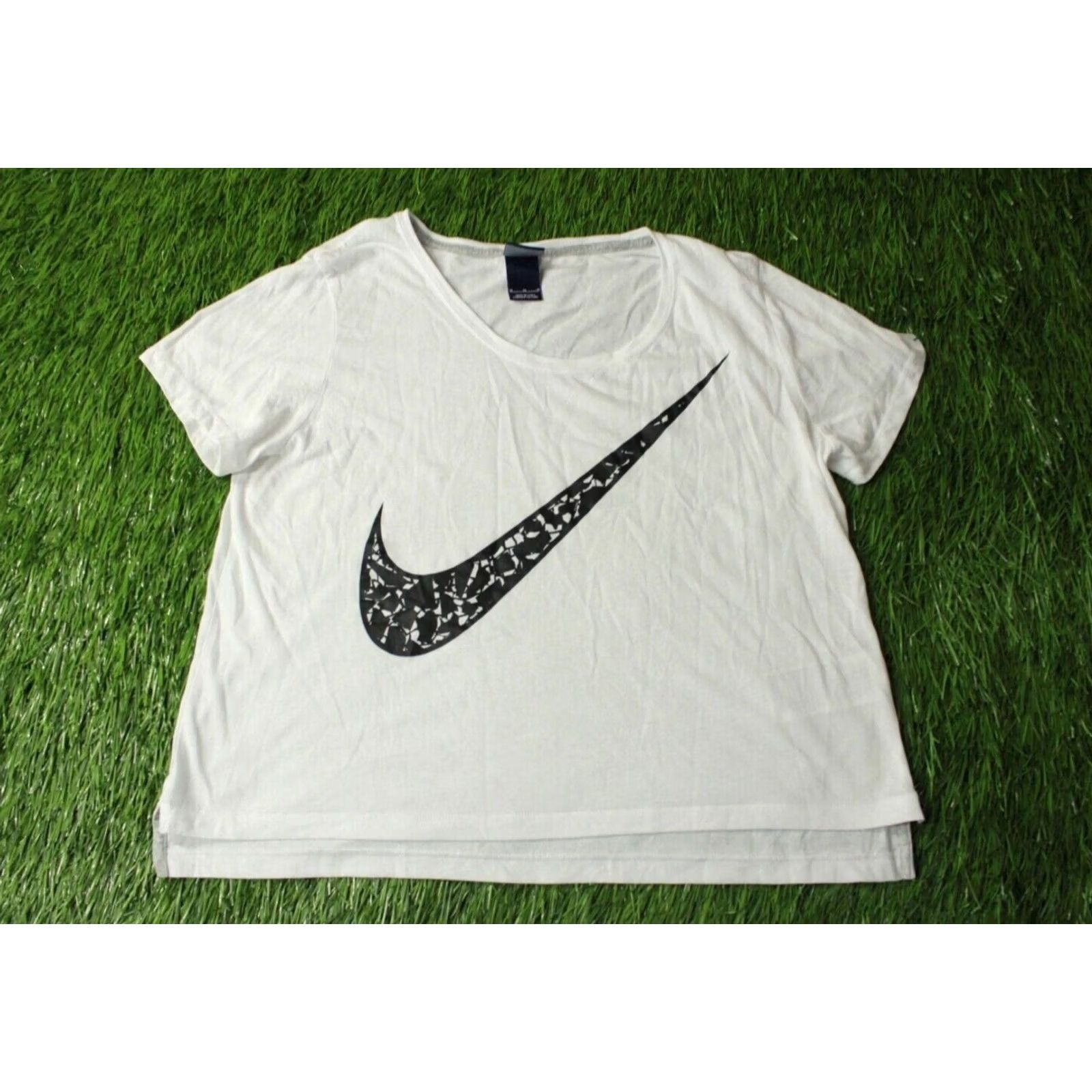 Nike NIKE Shirt Women T-Shirt Jersey 835920-100 White Size M XS? (adjust as needed) Size M / US 6-8 / IT 42-44 - 2 Thumbnail