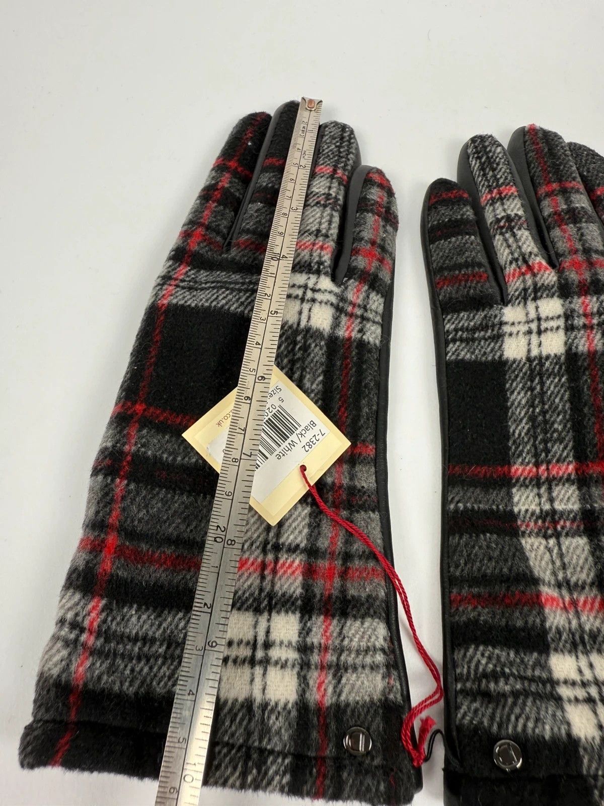 Dents Dents Plaid Gloves Womens size 7,5 Leather Size ONE SIZE - 11 Thumbnail