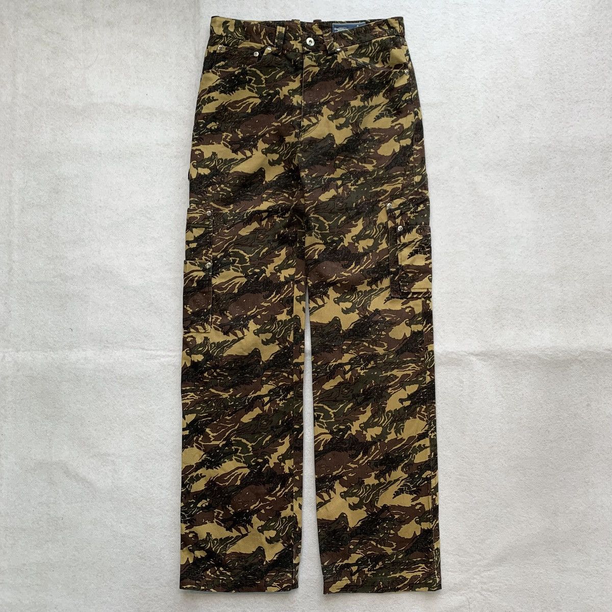 20471120 20471120 "Dragon & Tiger" Camo Carpenter Pants Size US 30 / EU 46 - 1 Thumbnail