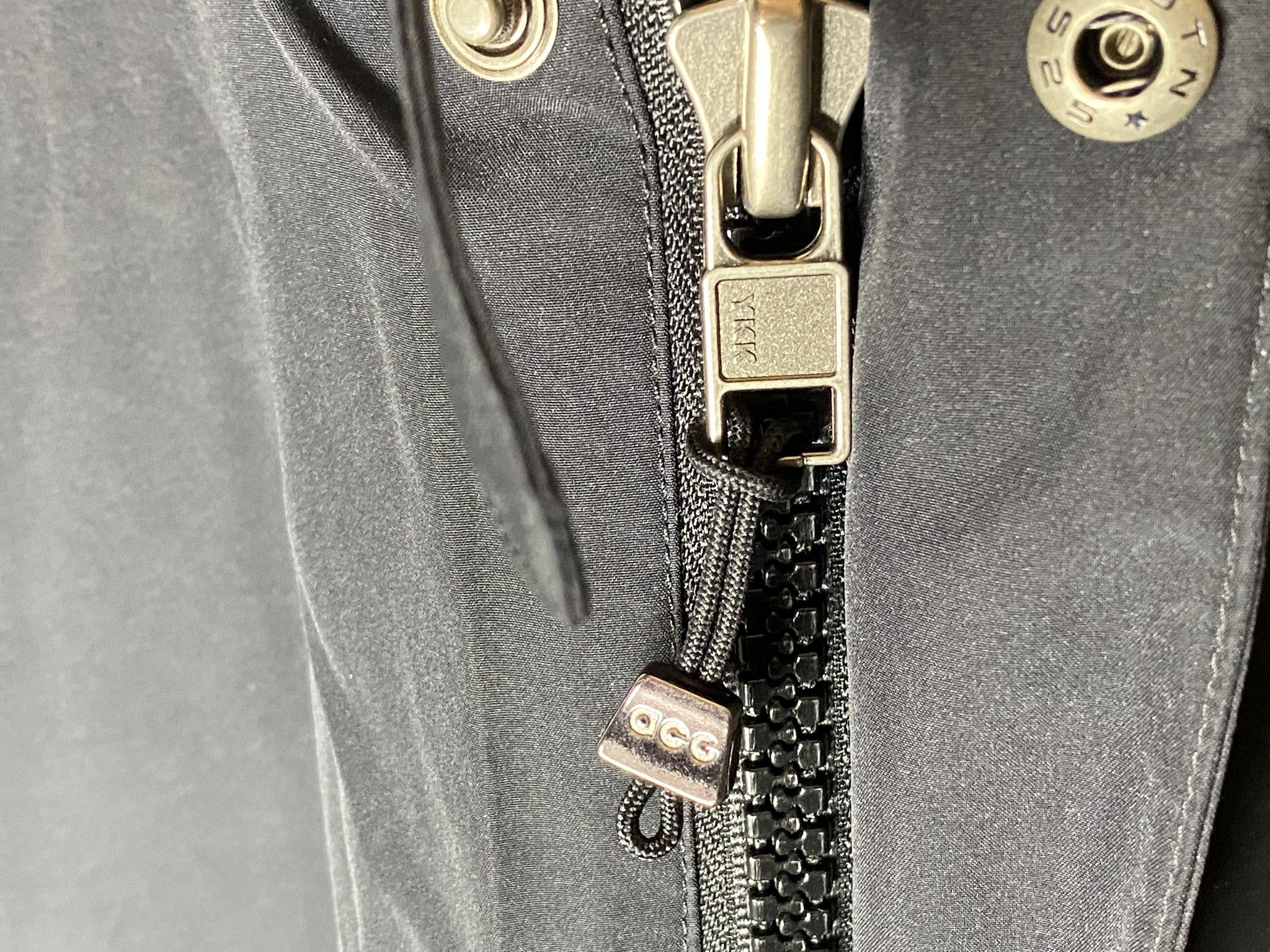 Nike ACG NIKE ACG MEANS ALL CONDITIONS GEAR GORE-TEX JACKET SIZE L Size US L / EU 52-54 / 3 - 5 Thumbnail