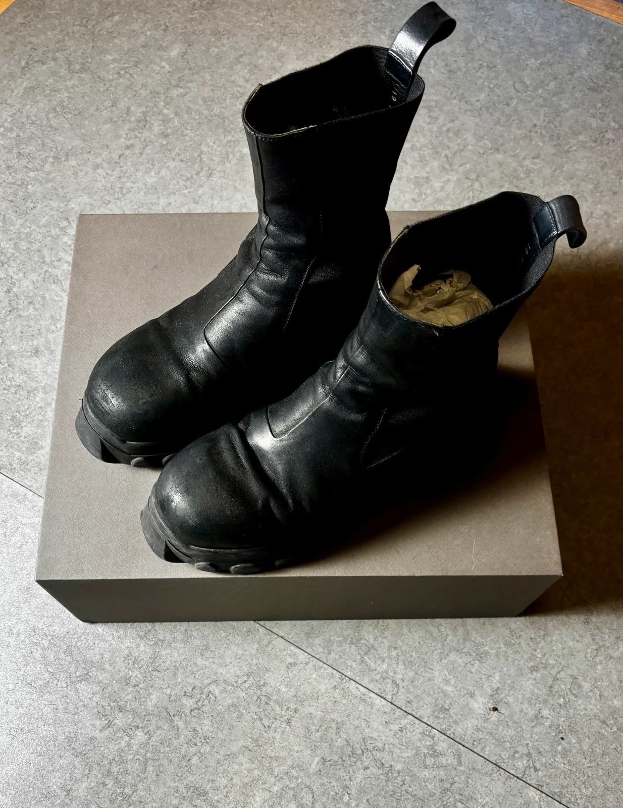 Rick Owens Rick Owens Bozo Beatles FW19 Black – Size 42 – Made in Italy Size US 9 / EU 42 - 2 Thumbnail