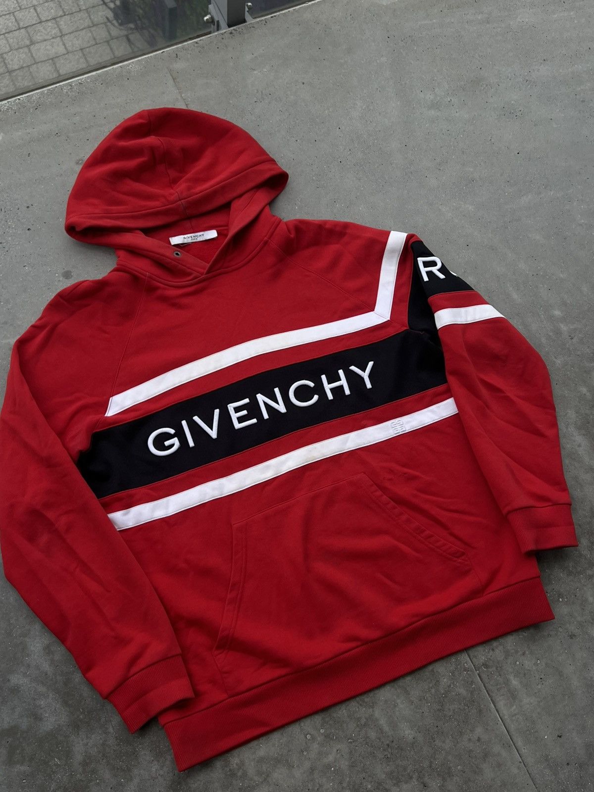 Givenchy Givenchy Spellout stripe hoodie designer hype rare Size US L / EU 52-54 / 3 - 1 Thumbnail