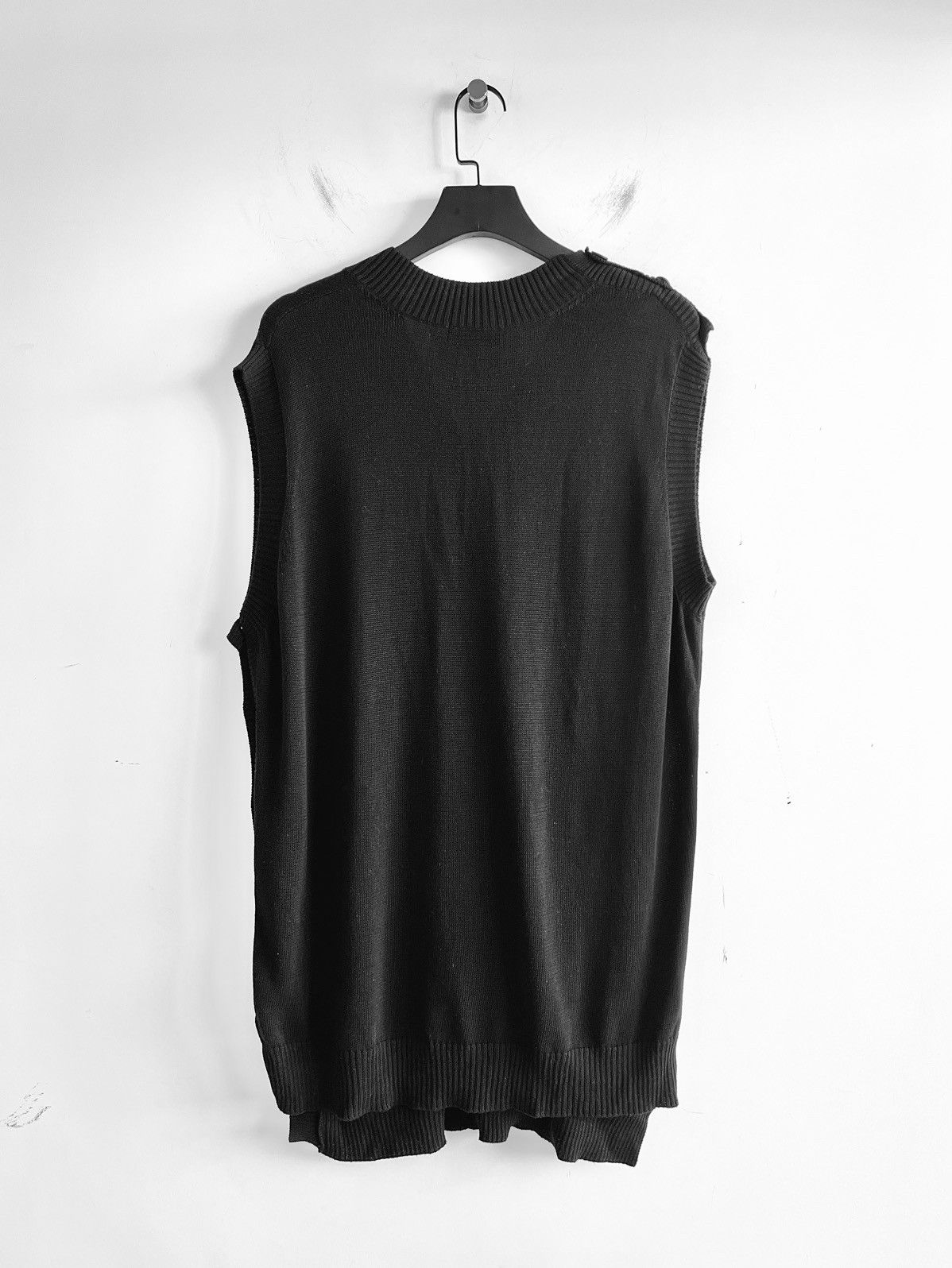 Yohji Yamamoto Yohji Yamamoto Pour Homme - 12G PLAIN STITCH V NECK VEST Size US L / EU 52-54 / 3 - 6 Thumbnail