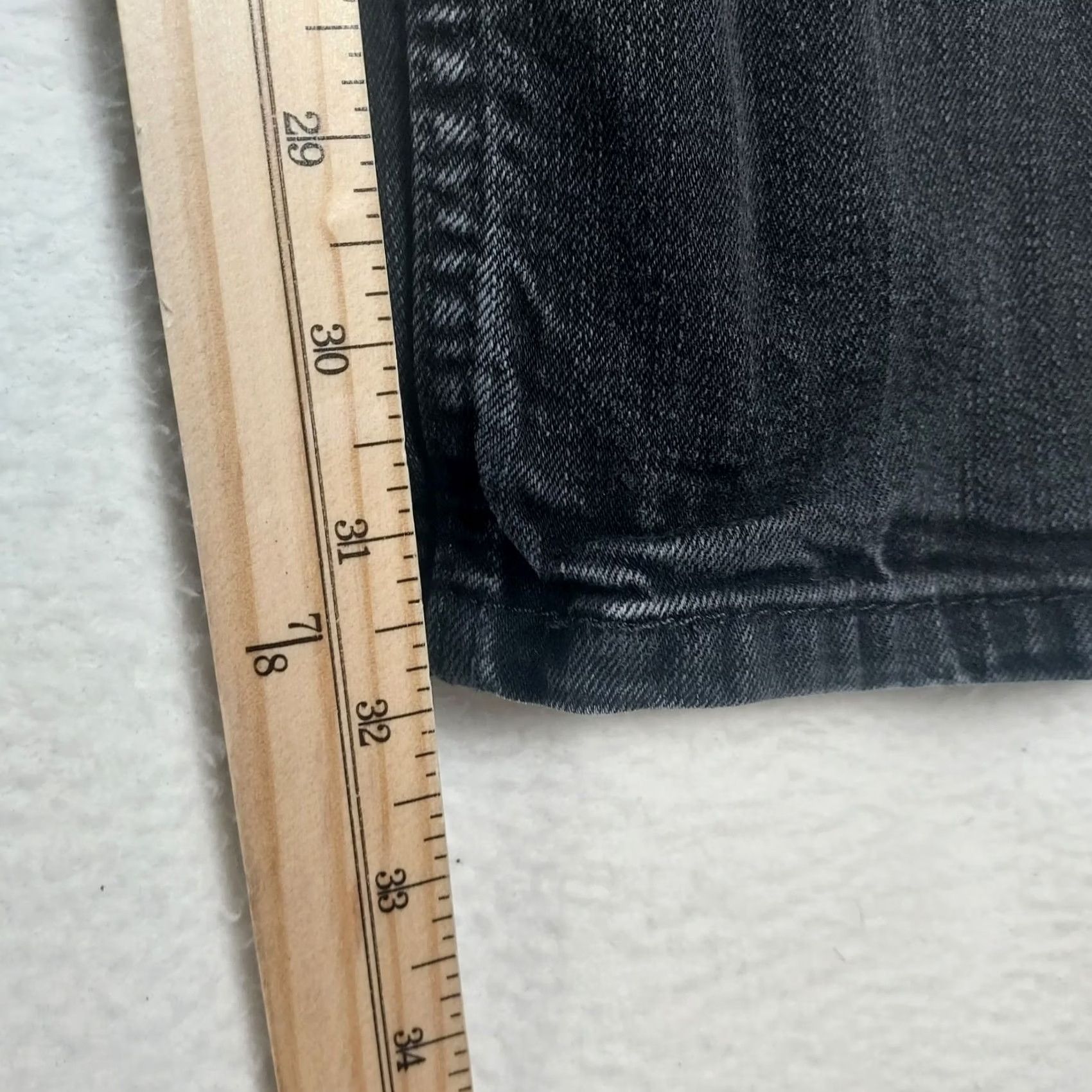 Levi's Levi’s 559 Relaxed Straight Jeans Men 38x34 Black Denim Charcoal 5-Pocket Cotton Med Rise Regular Black Mens jeans 559 Straight outfit? Size US 38 / EU 54 - 7 Thumbnail