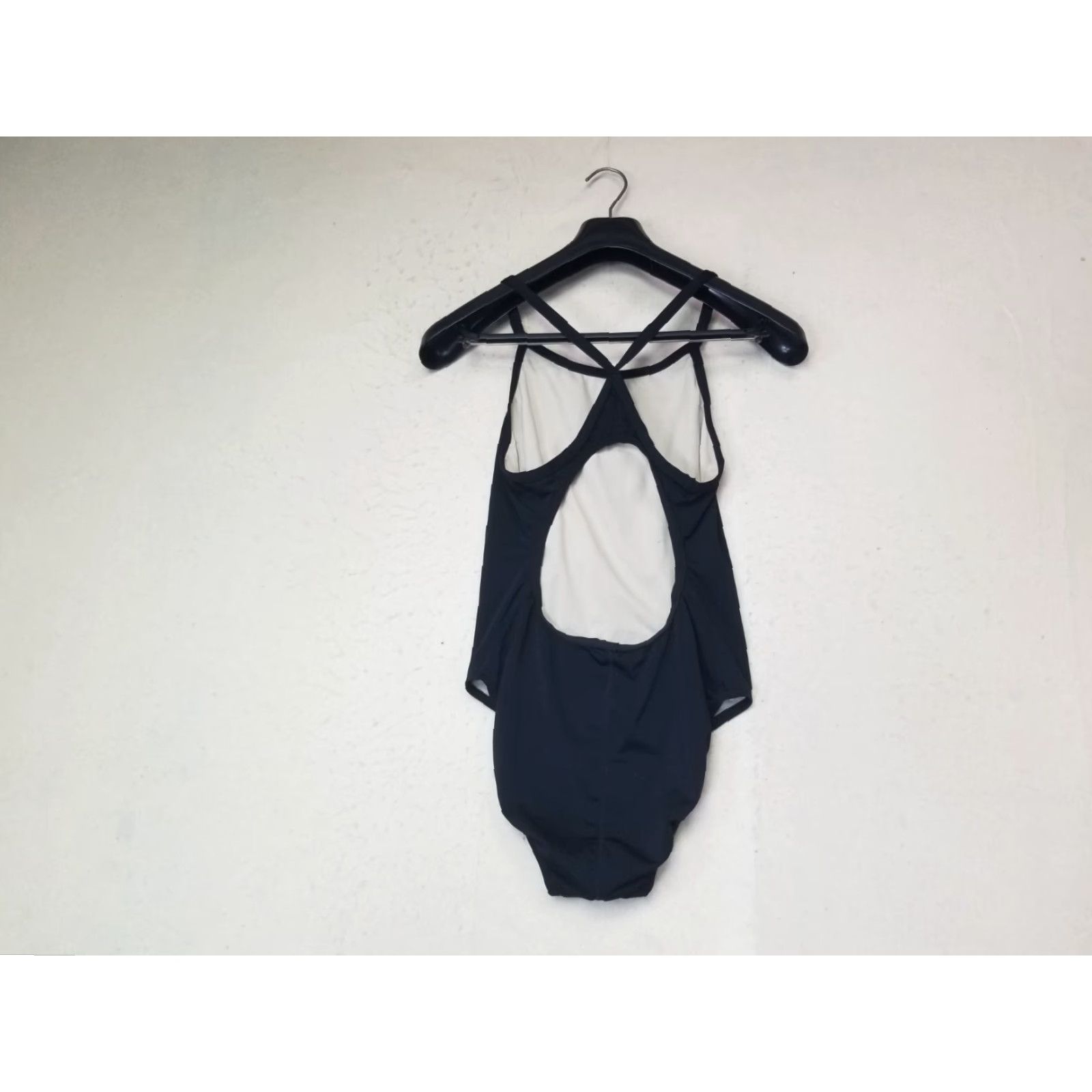 Vintage TYR Women One Piece Swimwear Beach Black 40 UV-Protection Chlorine-Resistant Logo Swimsuit Size ONE SIZE - 2 Thumbnail