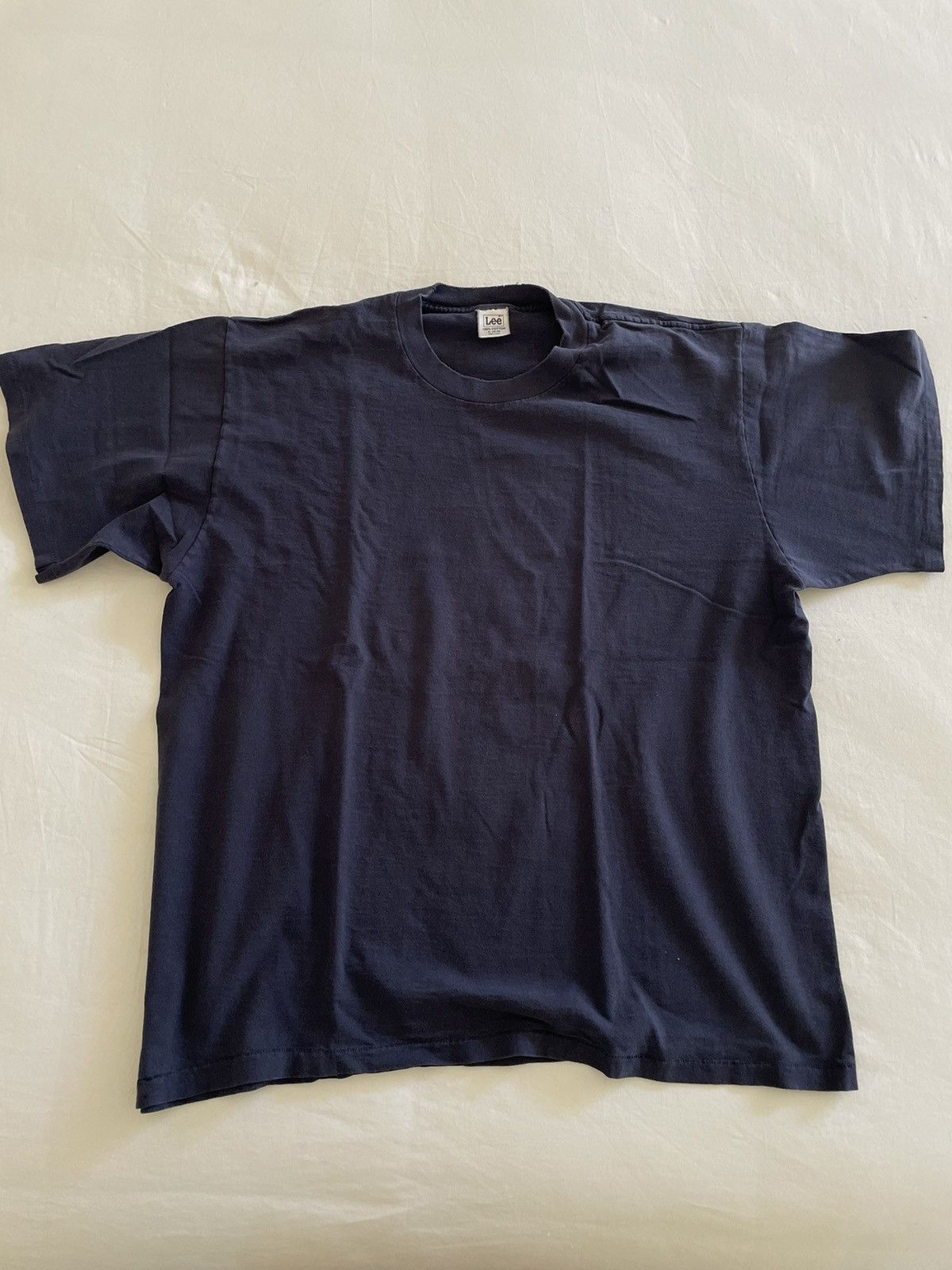 Lee Lee L/XL single stitch navy vintage tshirt Size US L / EU 52-54 / 3 - 1 Thumbnail