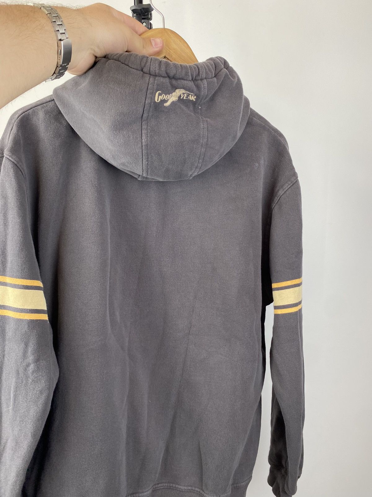 Vintage 00s🔥Goodyear Gray Promo Art Racing Cars Hoodie mens xxl Size US XXL / EU 58 / 5 - 12 Thumbnail