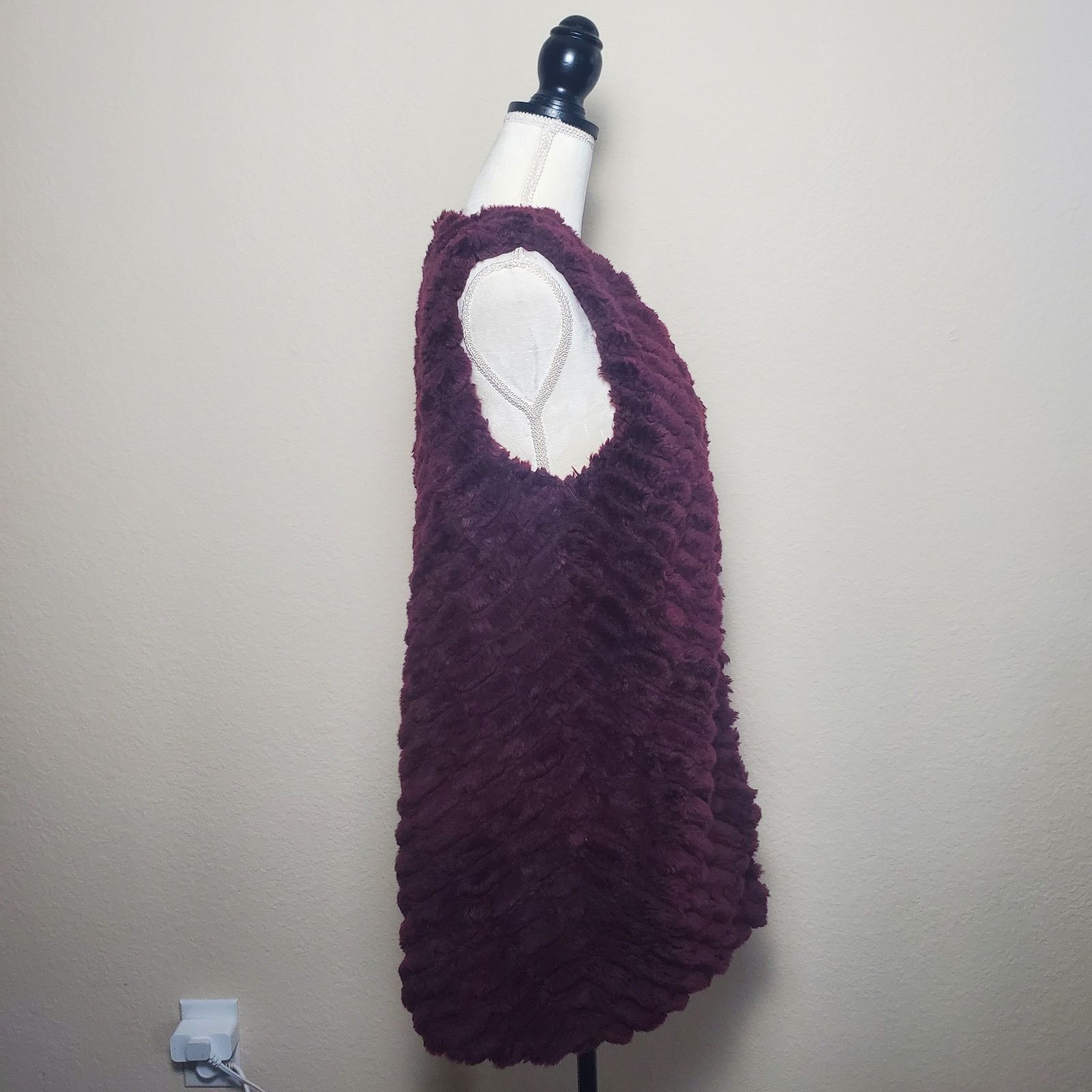 BB Dakota BB Dakota Alphia Faux Fur Vest Medium Size M / US 6-8 / IT 42-44 - 3 Thumbnail