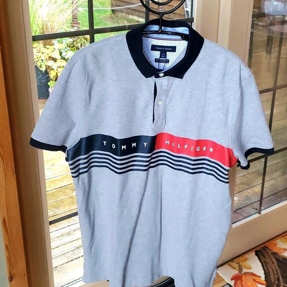 Tommy Hilfiger Tommy Hilfiger Fall Basics Short Sleeve Sz. L Polo Shirt Size US L / EU 52-54 / 3 - 1 Thumbnail