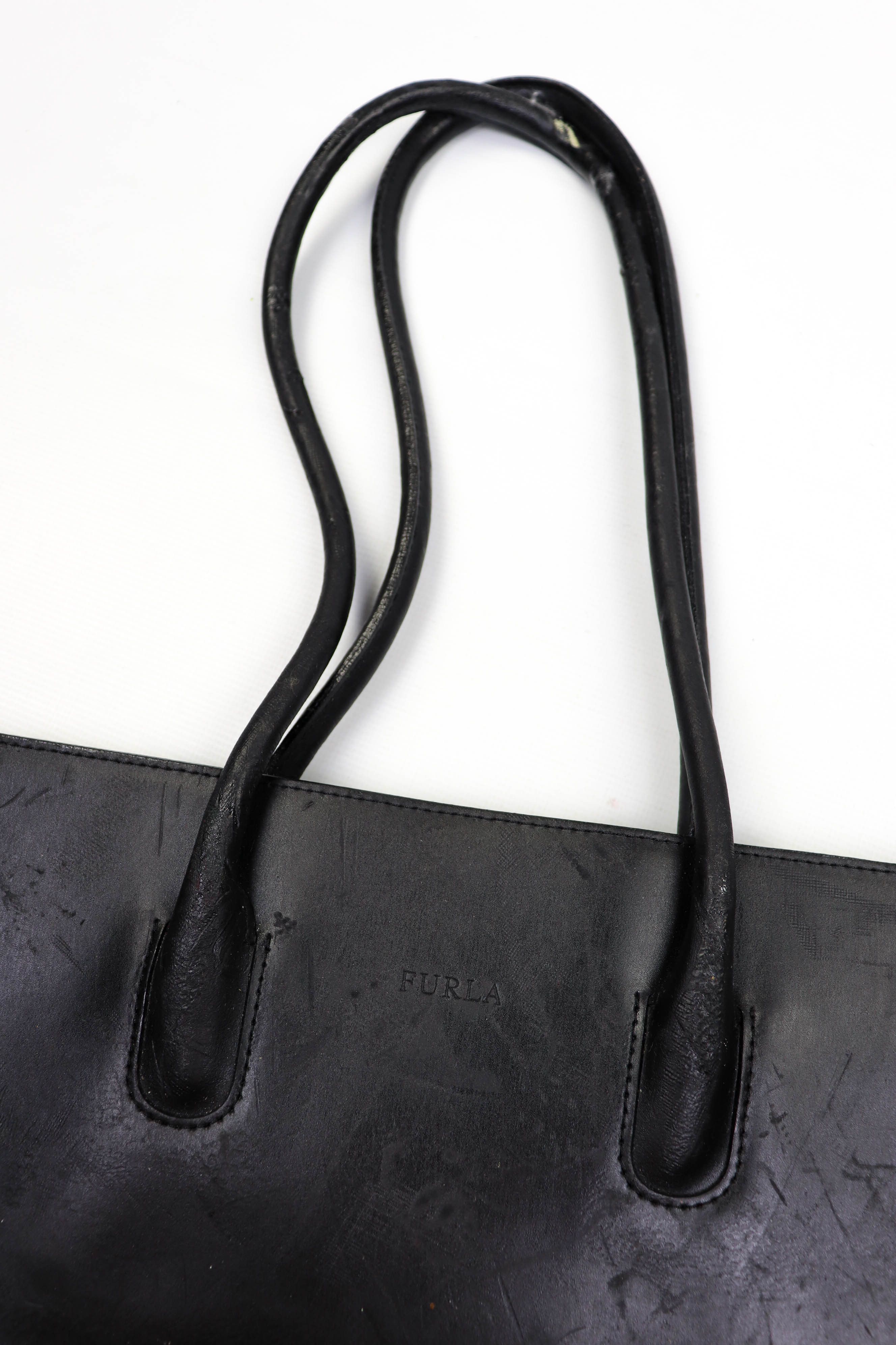 Furla FURLA Vintage Distressed Black Leather Hand Shoulder Bag Size ONE SIZE - 8 Thumbnail
