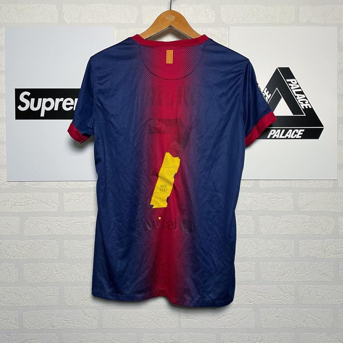 Nike Nike FC Barcelona 2012/13 Soccer Jersey Long sleeve Size US S / EU 44-46 / 1 - 2 Thumbnail